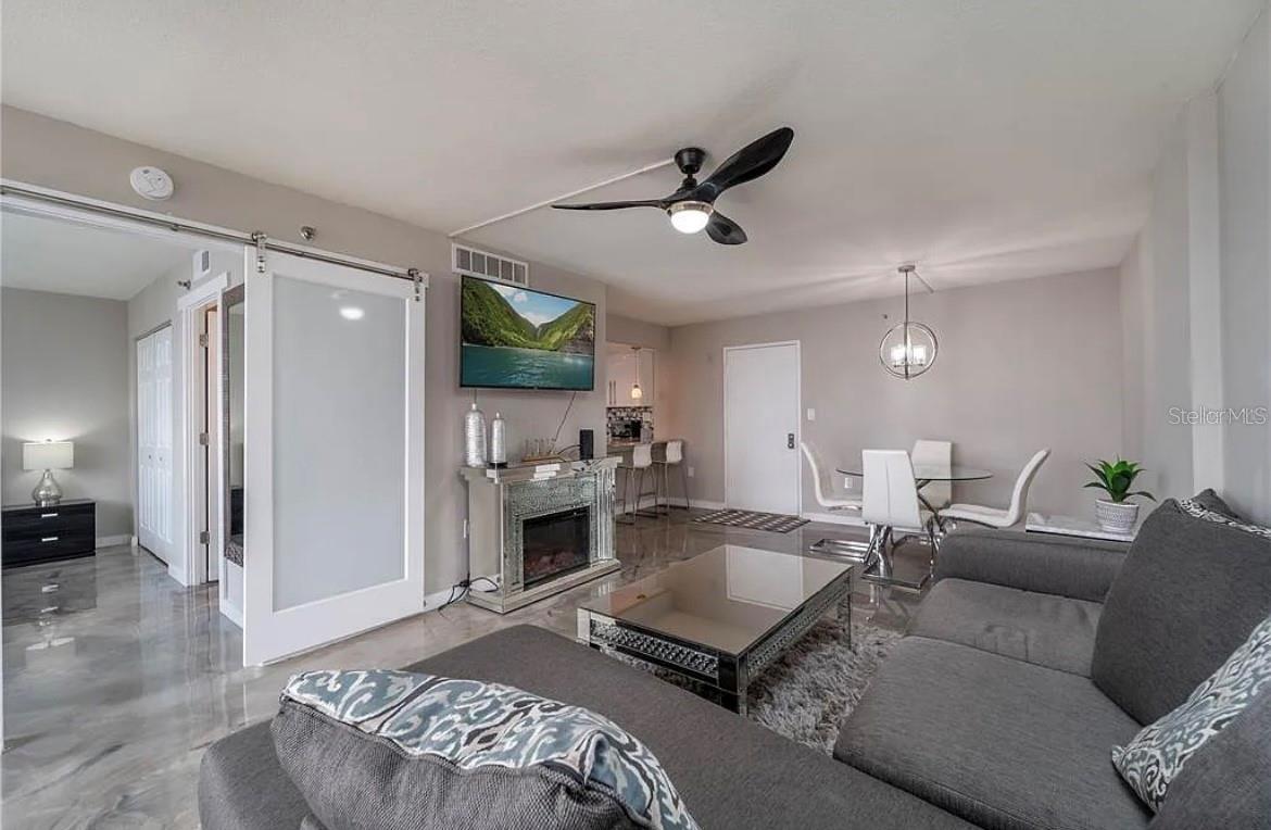 Image 3 of 44 For 3006 Caring Way 410