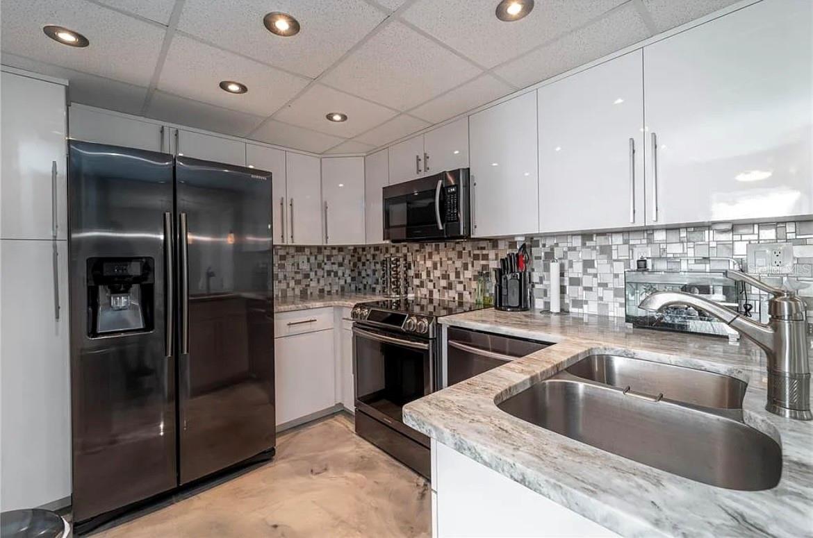 Image 6 of 44 For 3006 Caring Way 410