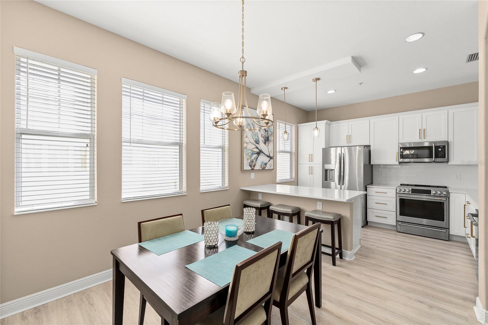 Image 14 of 75 For 5902 Printery Street 103