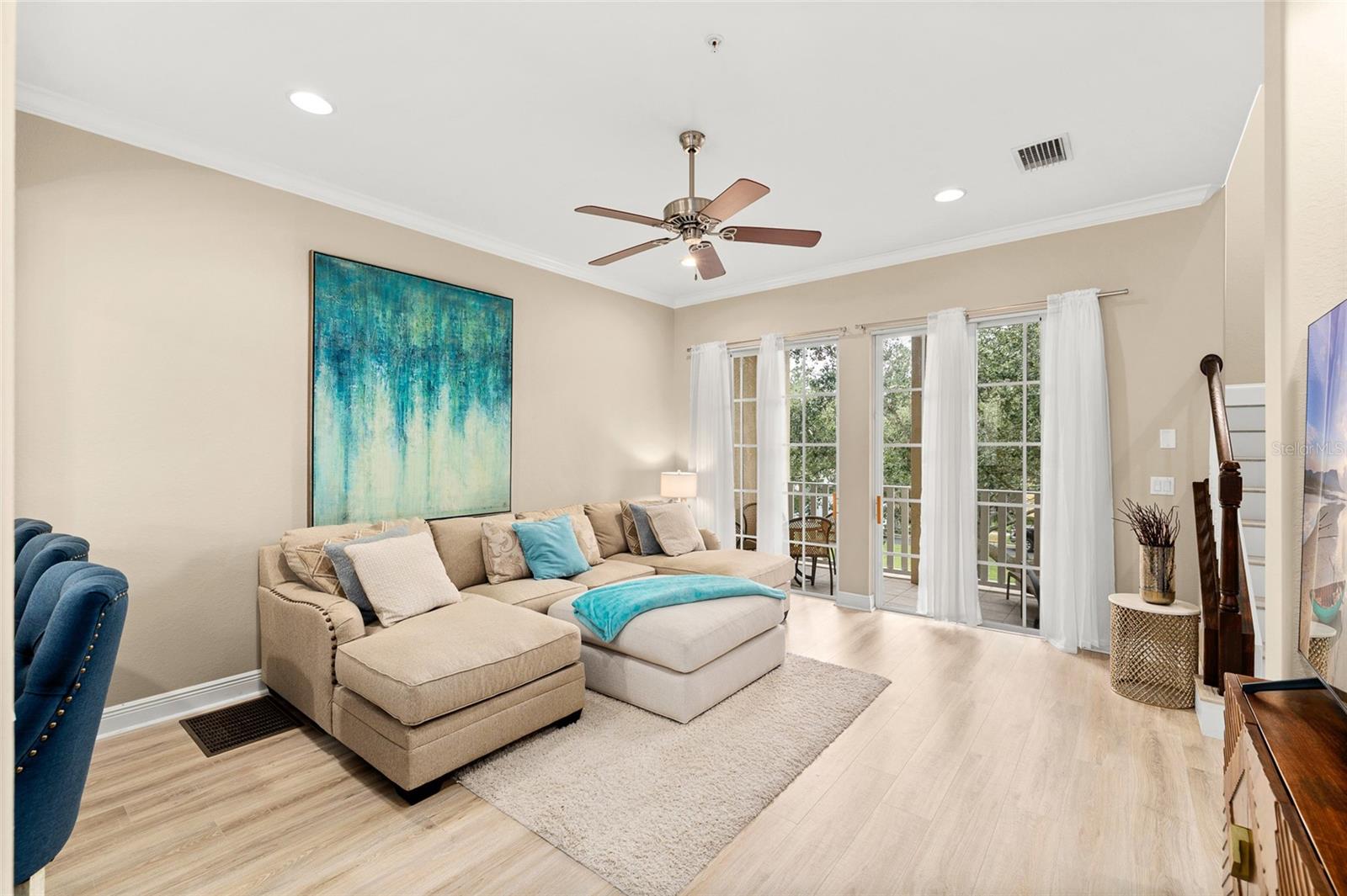 Image 20 of 75 For 5902 Printery Street 103