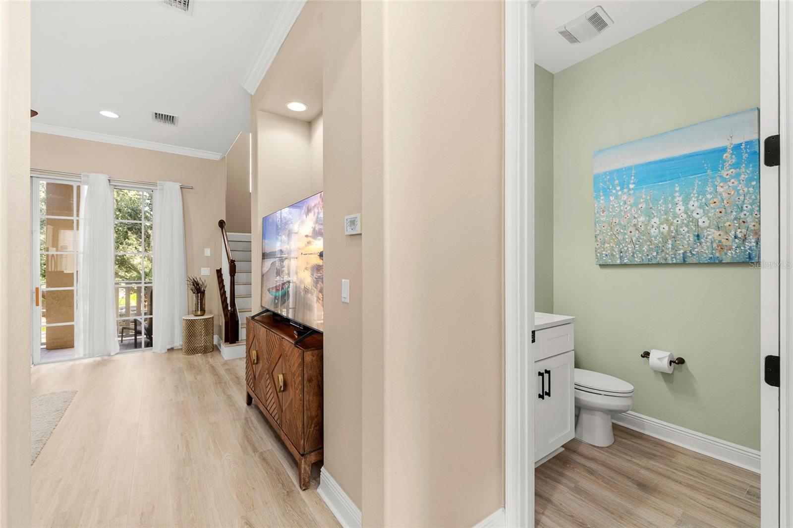 Image 22 of 75 For 5902 Printery Street 103