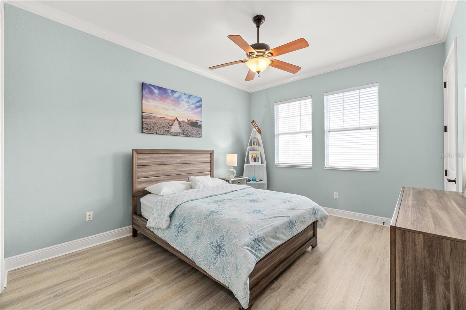 Image 35 of 75 For 5902 Printery Street 103