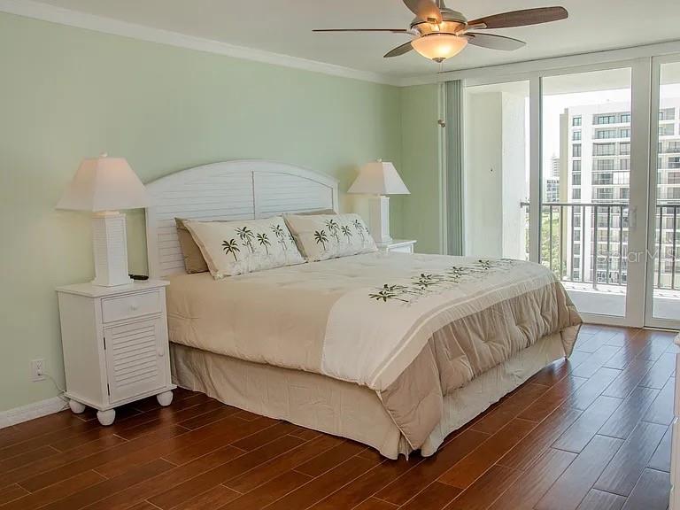 Image 26 of 52 For 1460 Gulf Boulevard 811