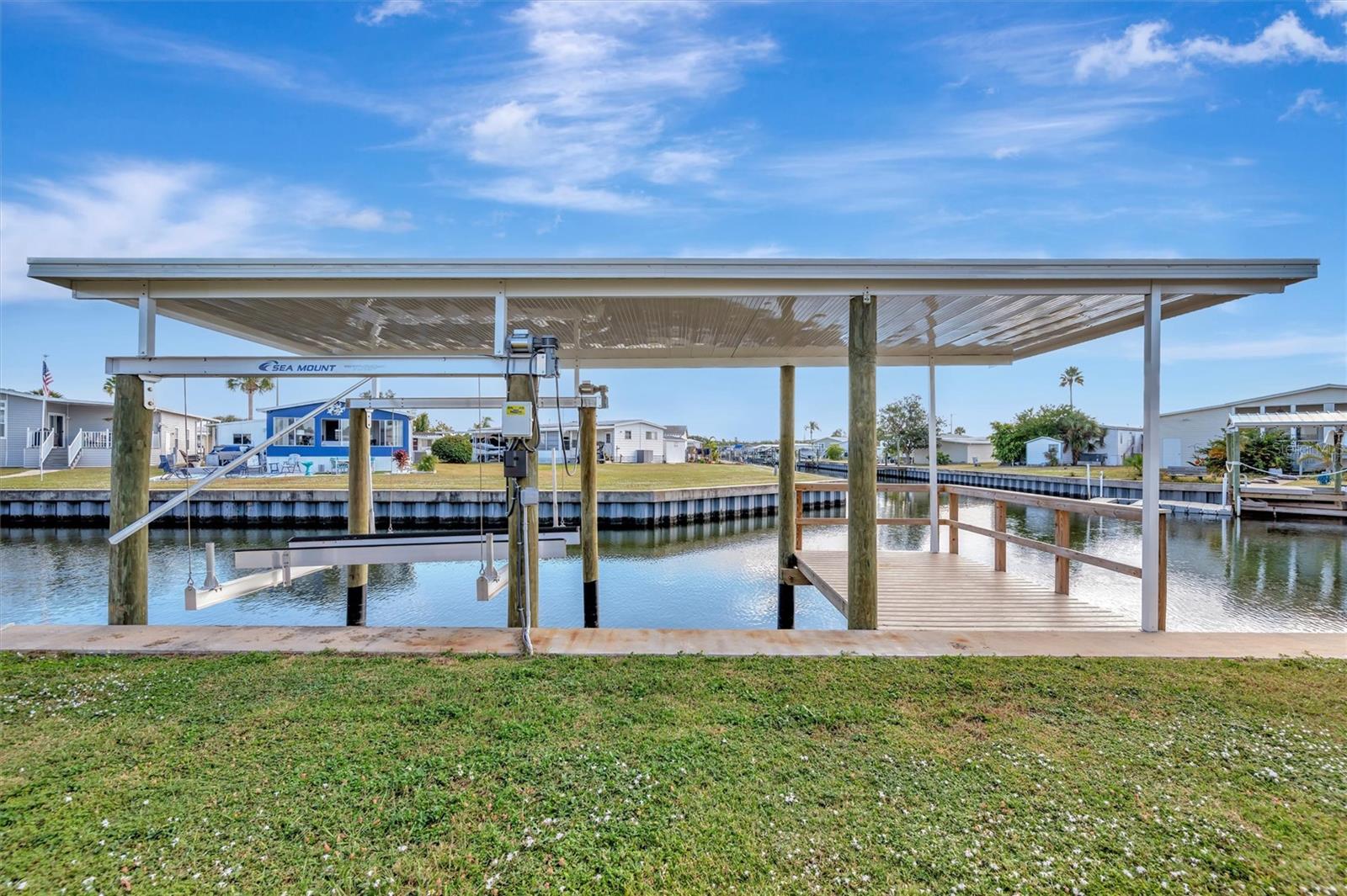 Image 11 of 73 For 142 Saint Thomas Circle