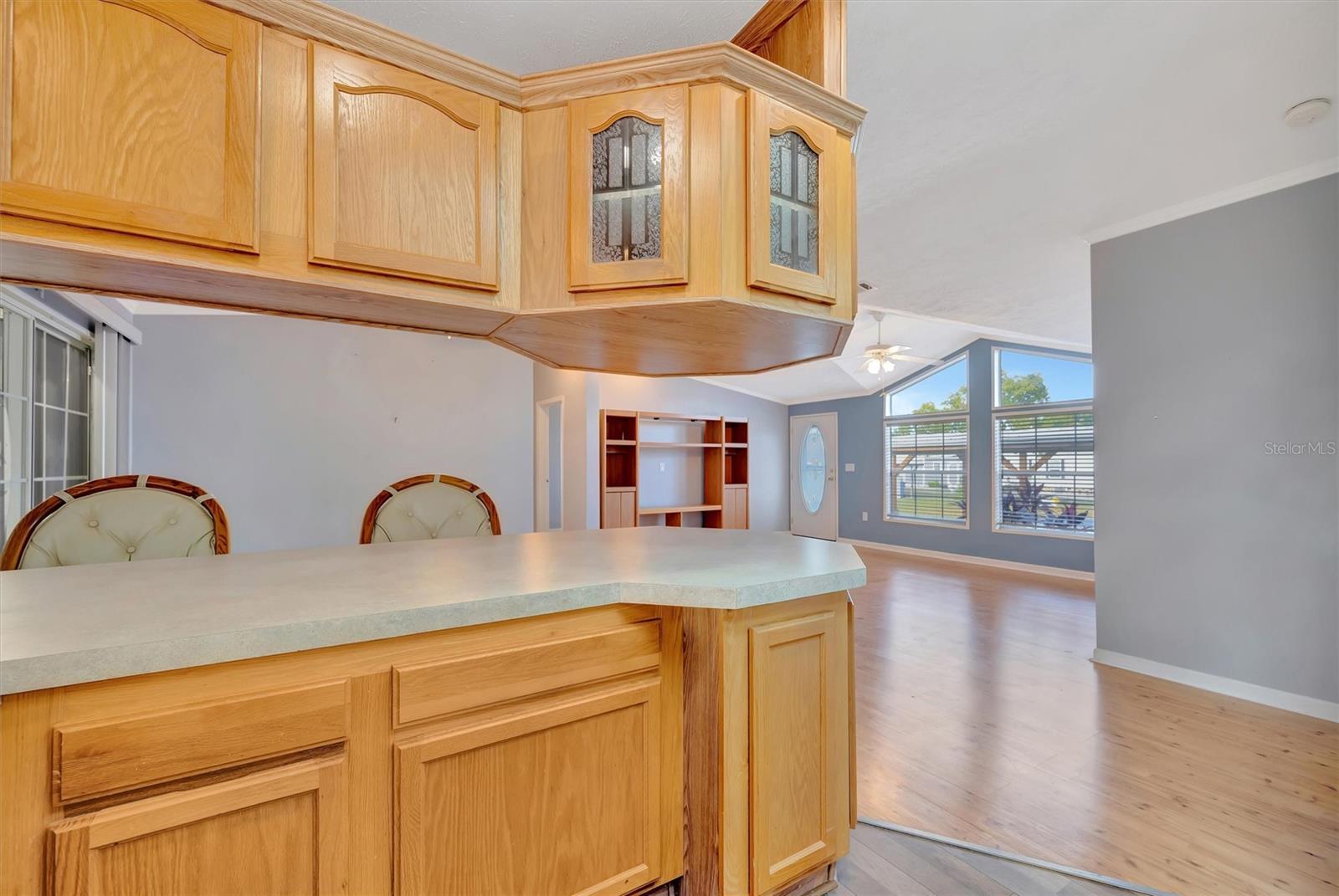 Image 28 of 73 For 142 Saint Thomas Circle