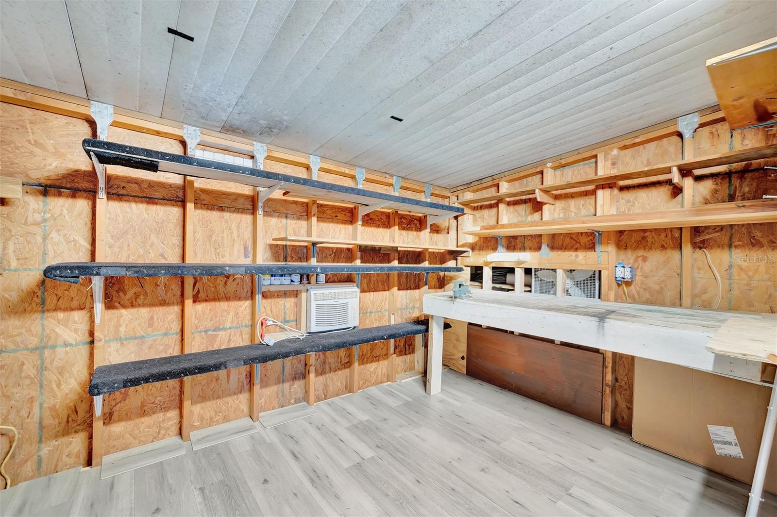 Image 51 of 73 For 142 Saint Thomas Circle