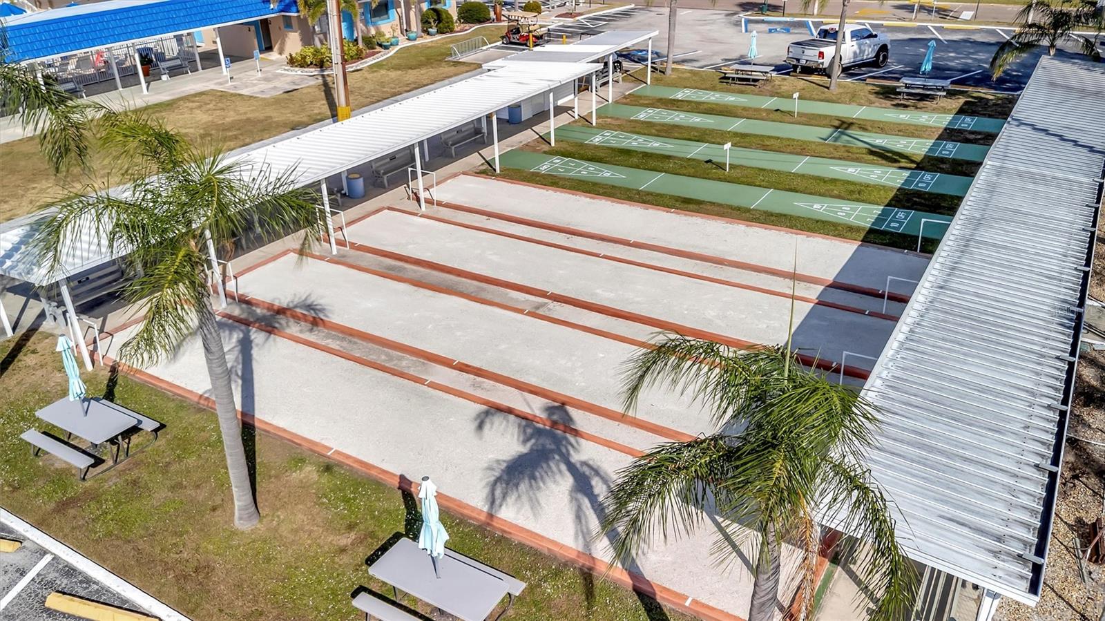 Image 54 of 73 For 142 Saint Thomas Circle