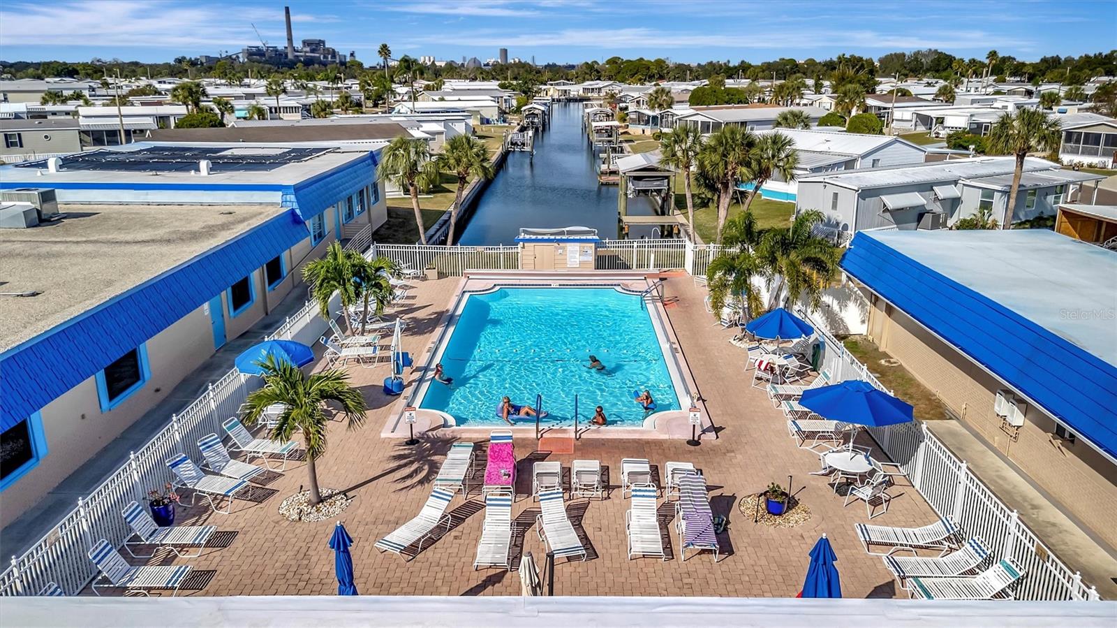 Image 55 of 73 For 142 Saint Thomas Circle