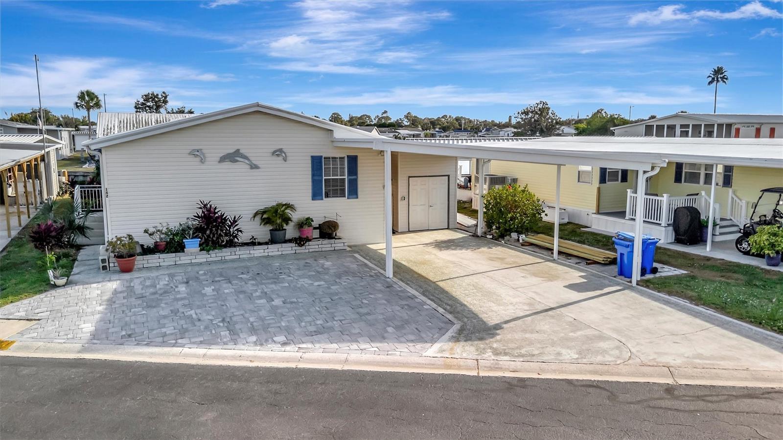 Image 56 of 73 For 142 Saint Thomas Circle