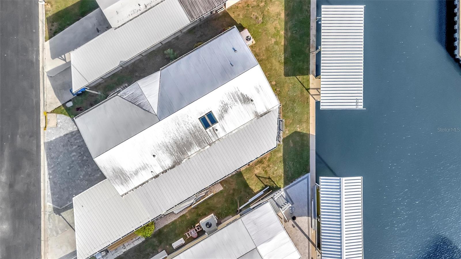 Image 65 of 73 For 142 Saint Thomas Circle