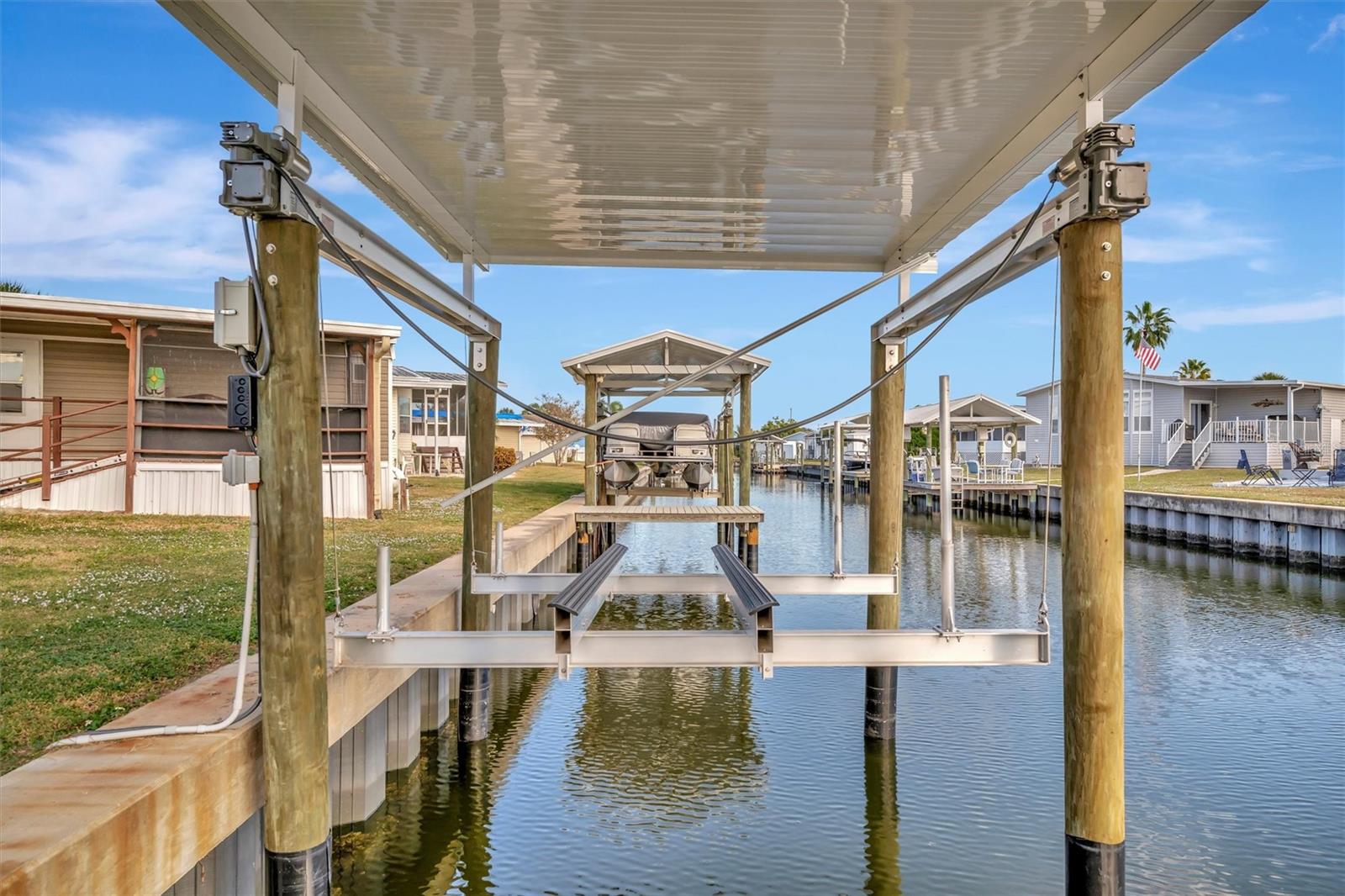 Image 8 of 73 For 142 Saint Thomas Circle