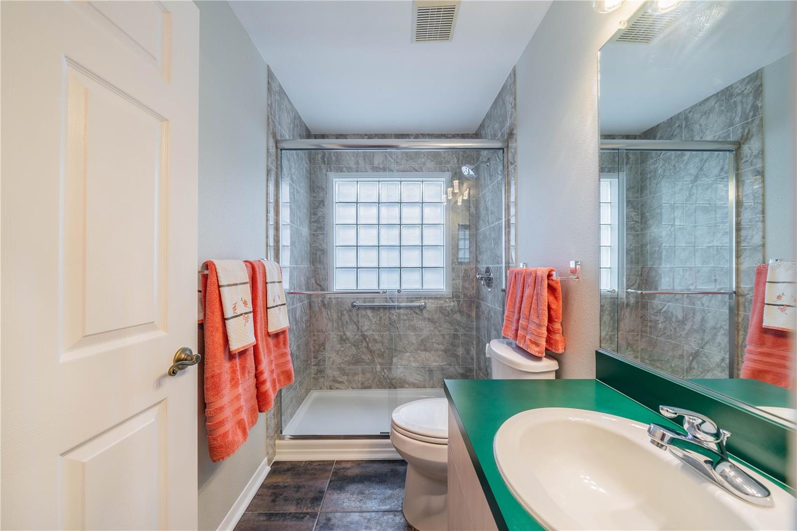 Image 18 of 25 For 739 Winterbrooke Way