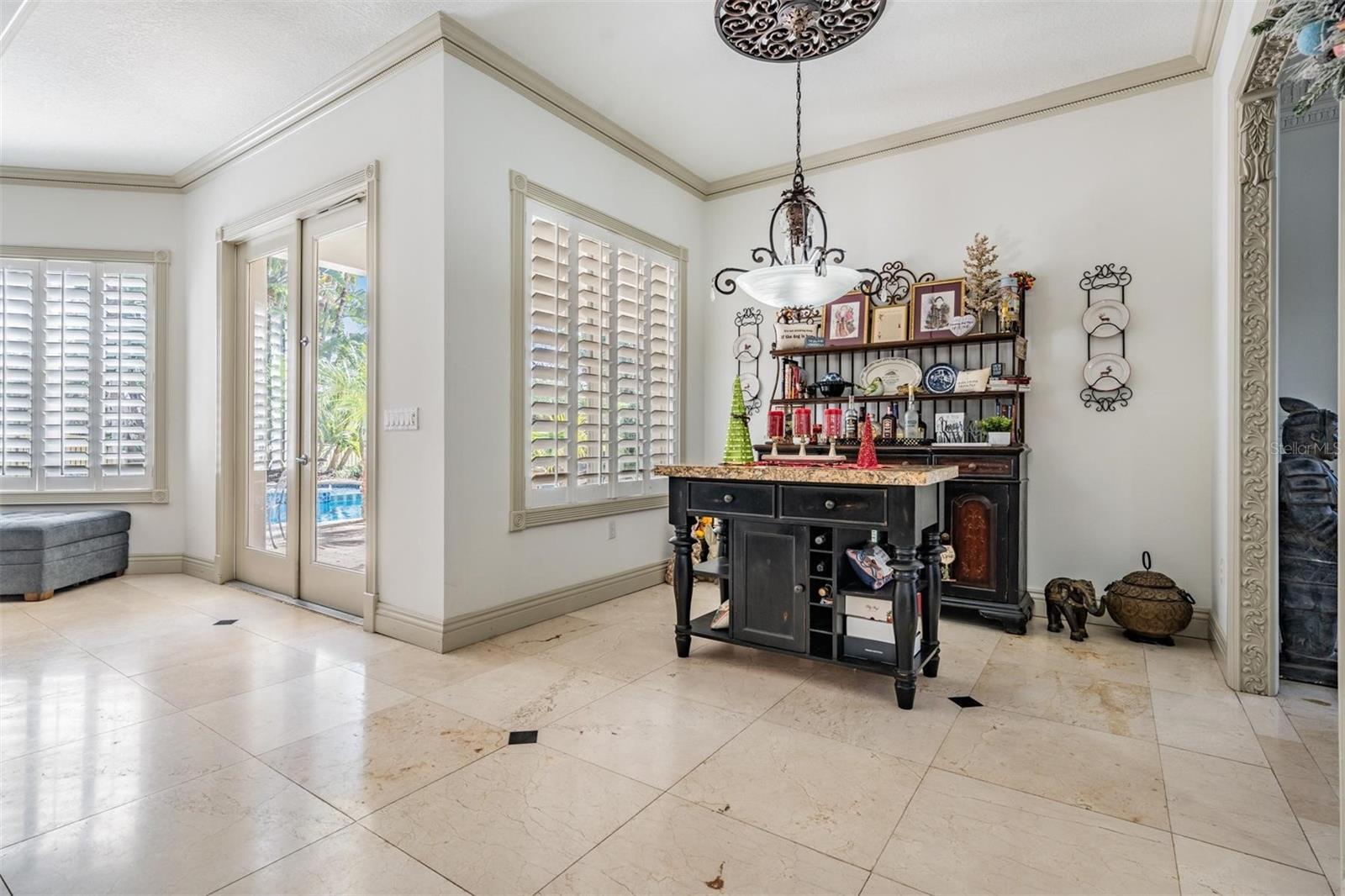 Listing photo id 15 for 10628 Pontofino Circle