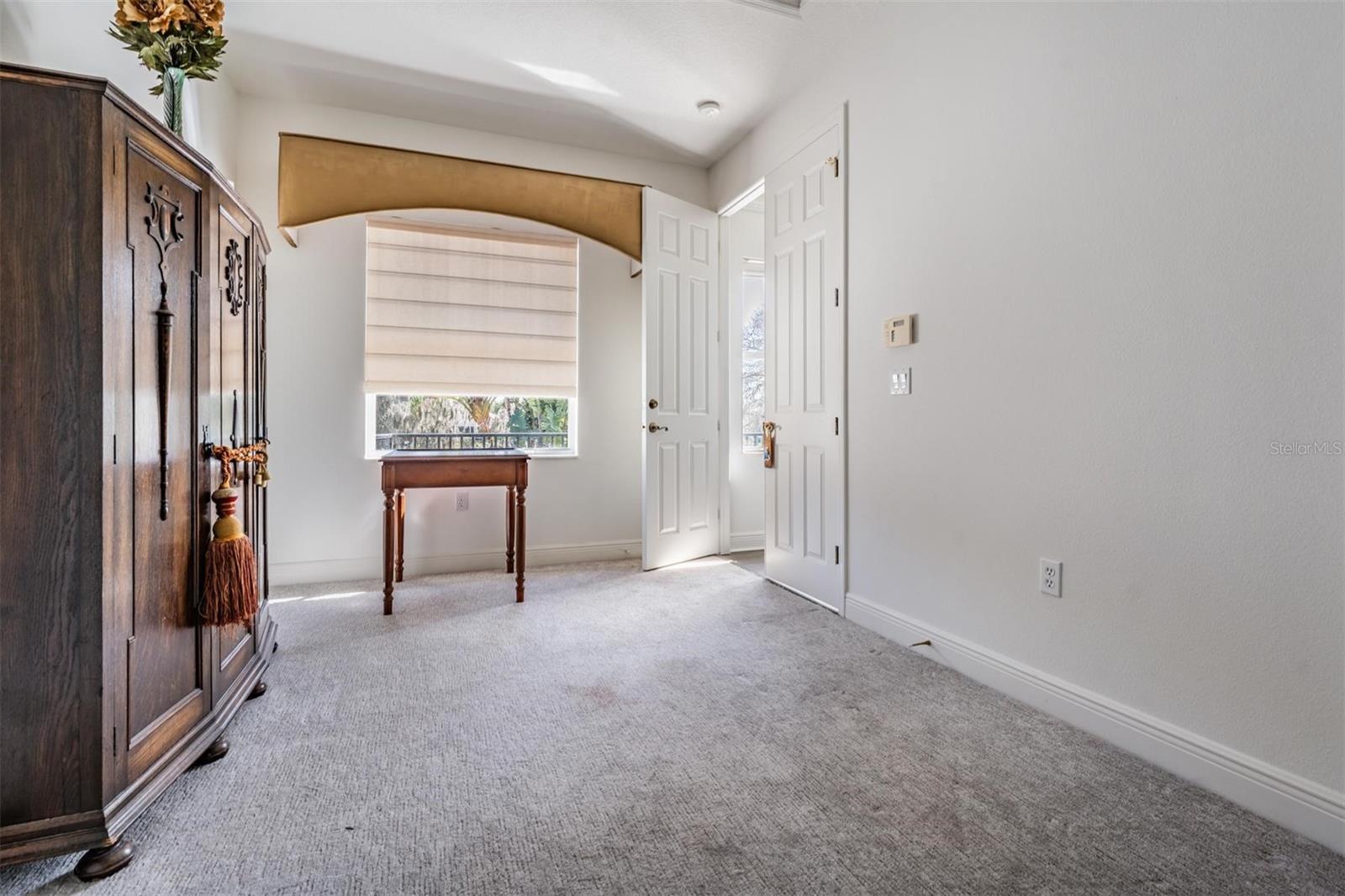 Listing photo id 19 for 10628 Pontofino Circle