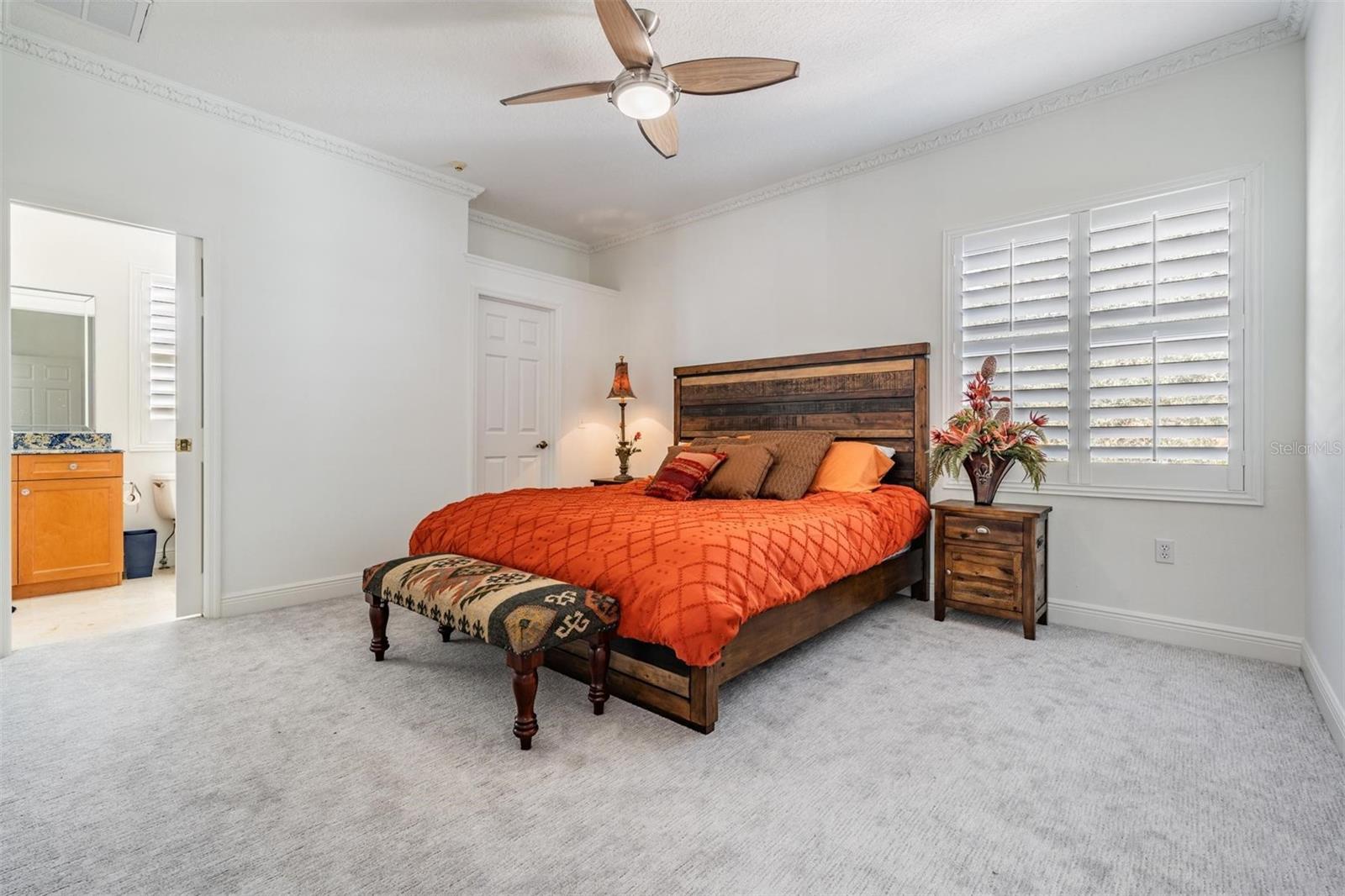 Listing photo id 26 for 10628 Pontofino Circle