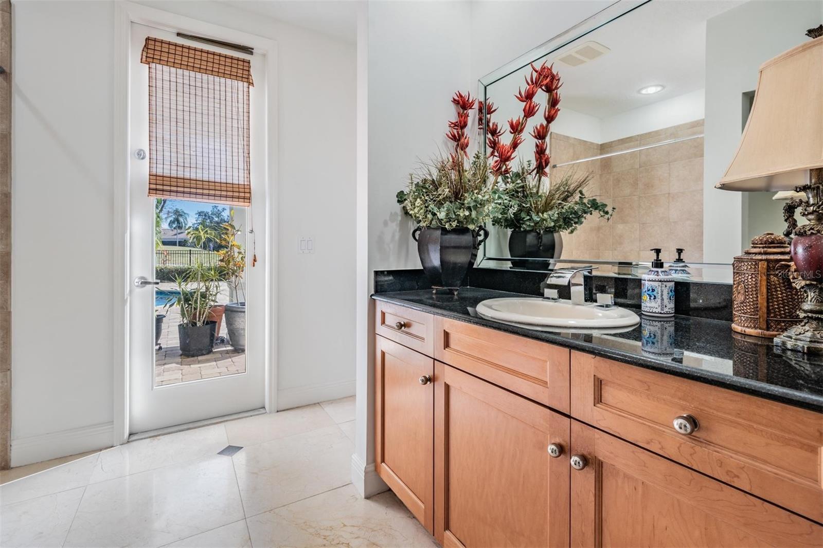 Listing photo id 29 for 10628 Pontofino Circle