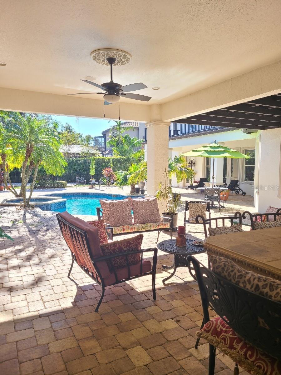 Listing photo id 36 for 10628 Pontofino Circle