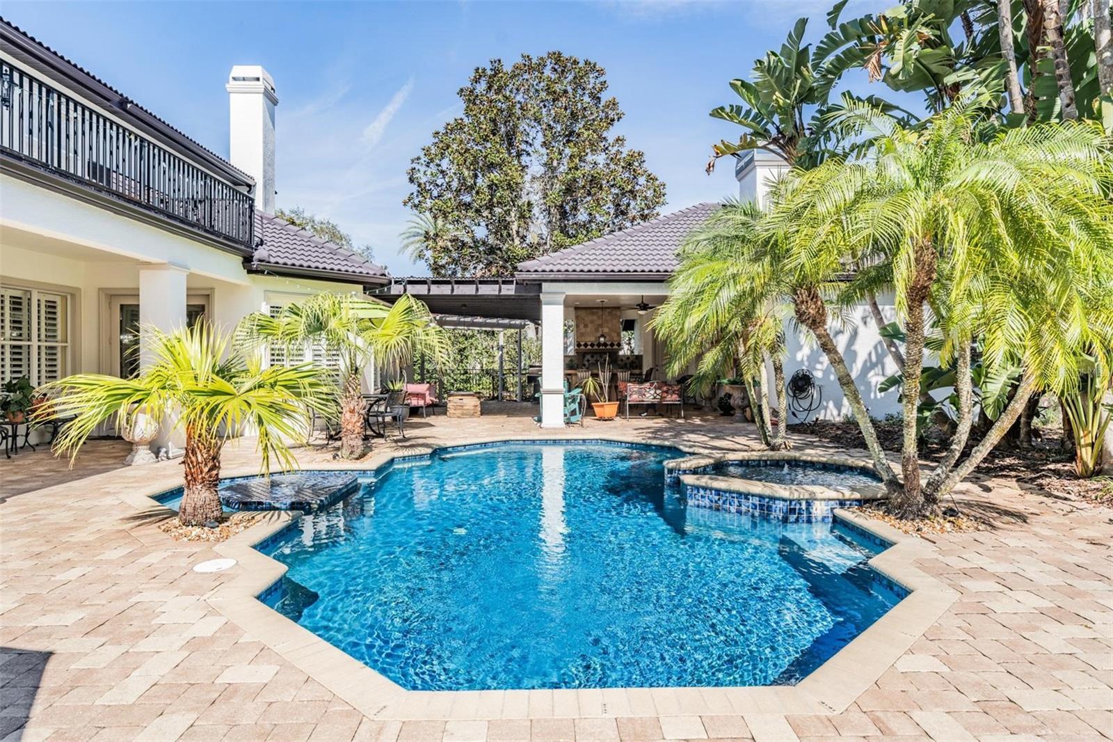 Listing photo id 40 for 10628 Pontofino Circle