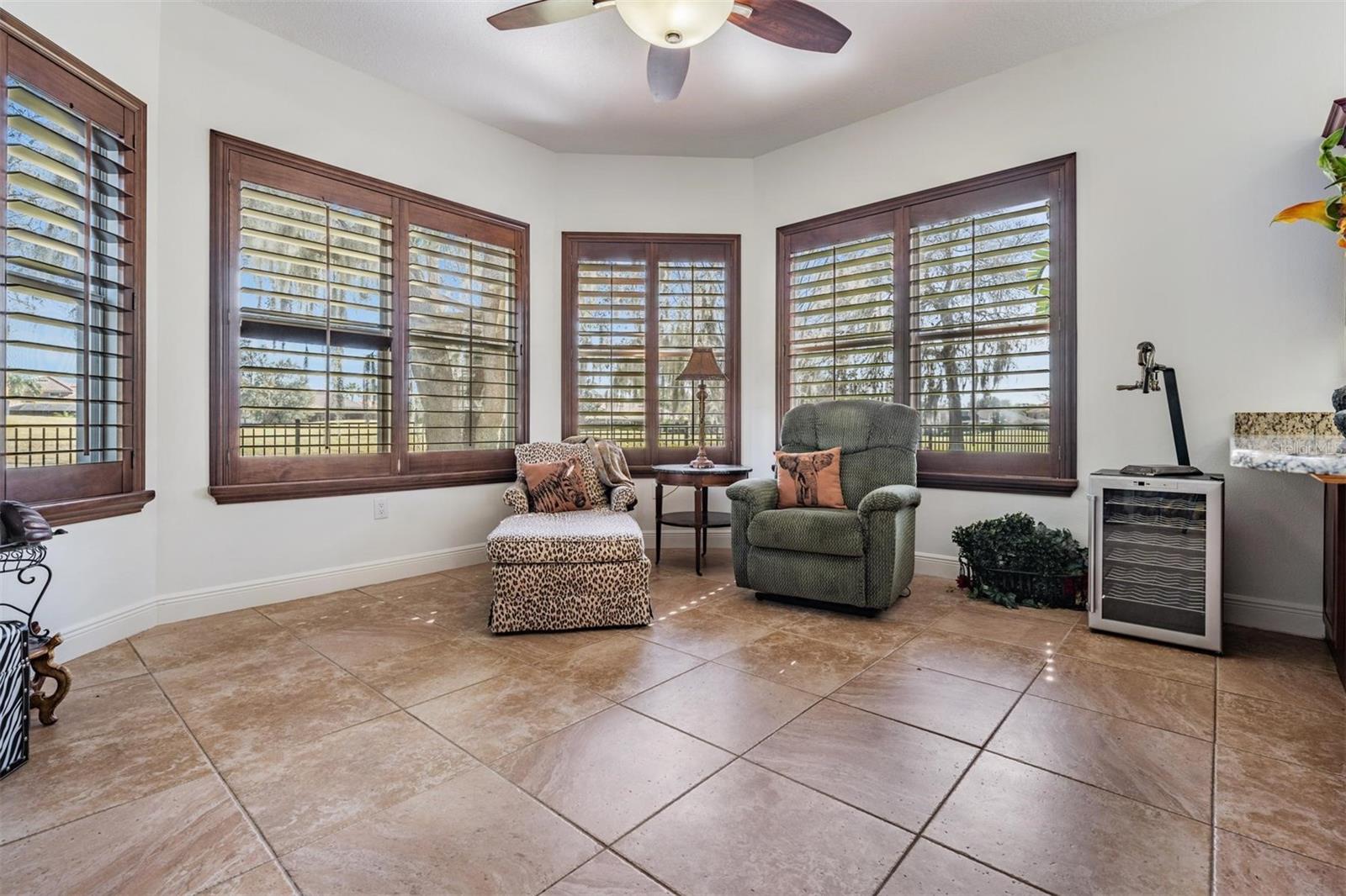 Listing photo id 47 for 10628 Pontofino Circle