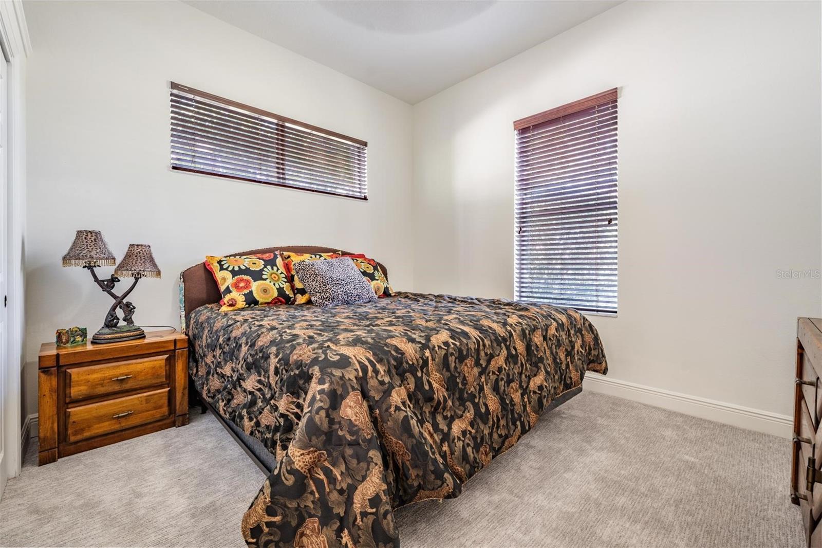 Listing photo id 49 for 10628 Pontofino Circle