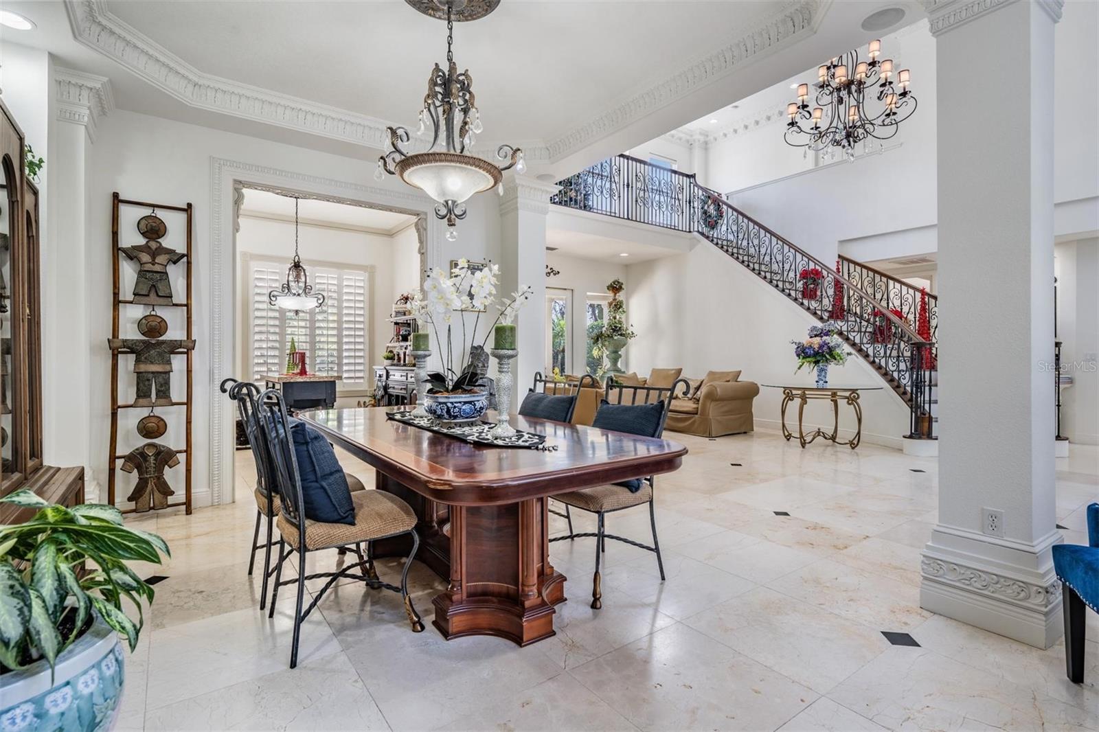Listing photo id 5 for 10628 Pontofino Circle