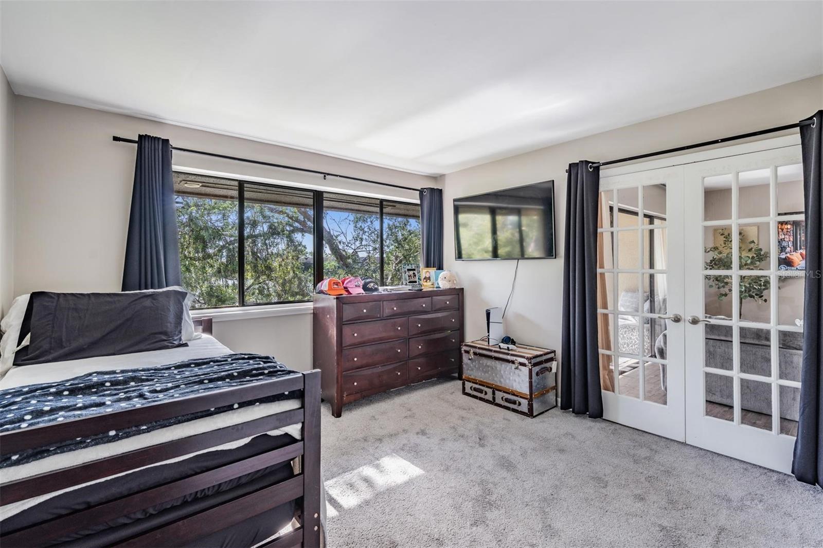 Image 18 of 38 For 782 Village Lake Terrace N 206