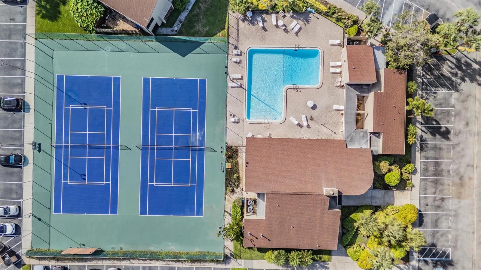 Image 33 of 38 For 782 Village Lake Terrace N 206