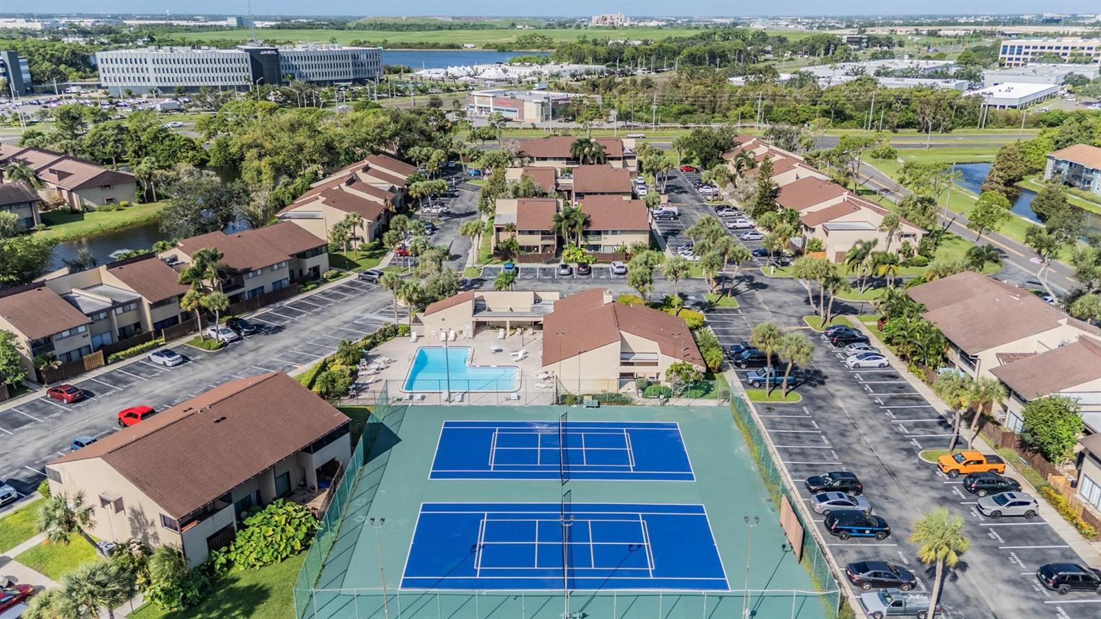 Image 36 of 38 For 782 Village Lake Terrace N 206