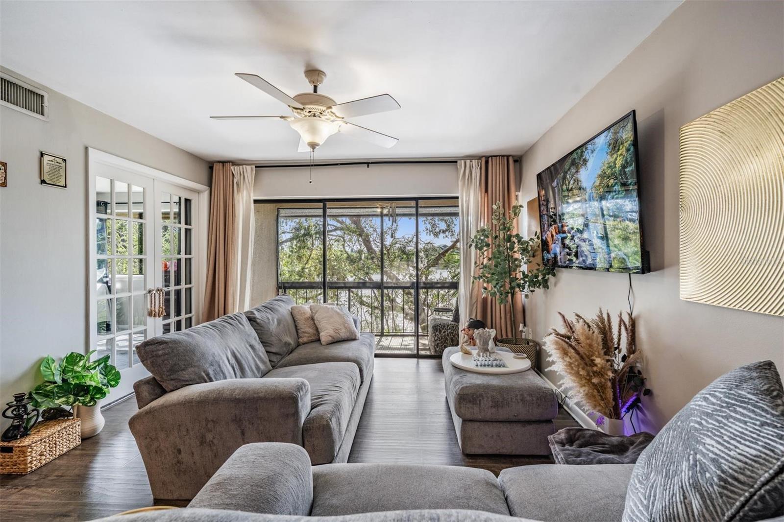 Image 8 of 38 For 782 Village Lake Terrace N 206