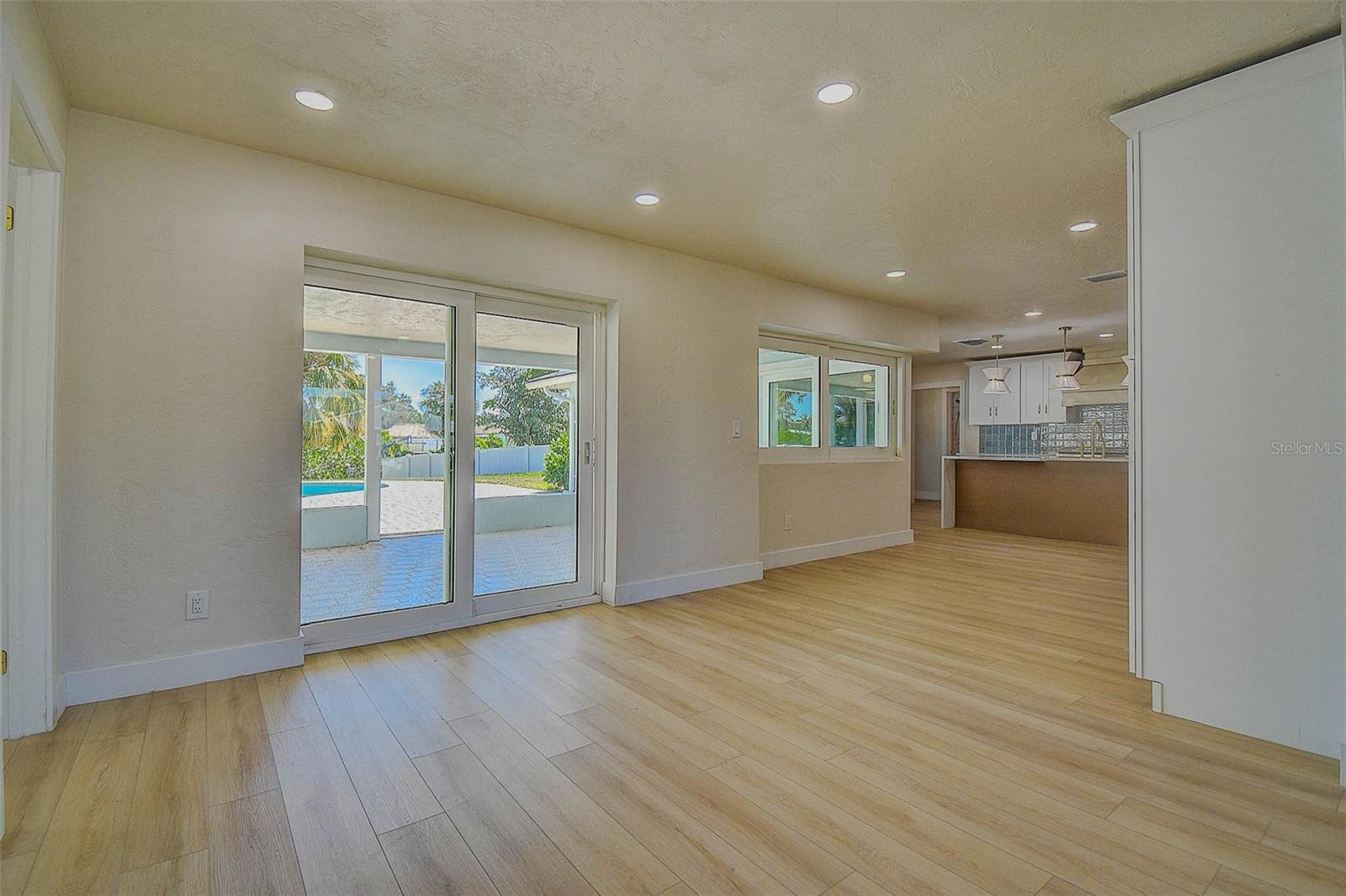 Image 20 of 44 For 4568 40th Street S
