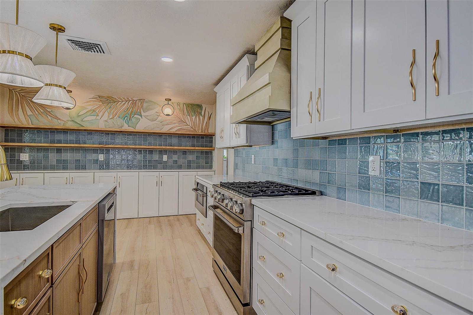 Image 32 of 44 For 4568 40th Street S