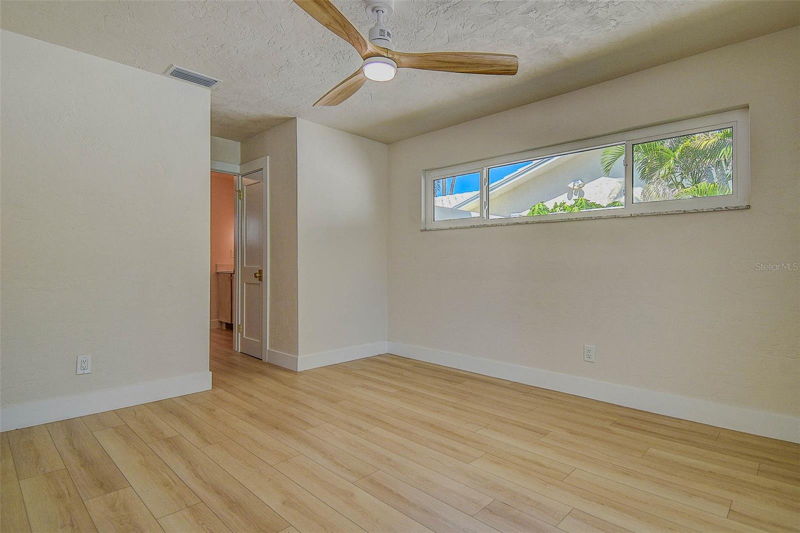 Image 34 of 44 For 4568 40th Street S
