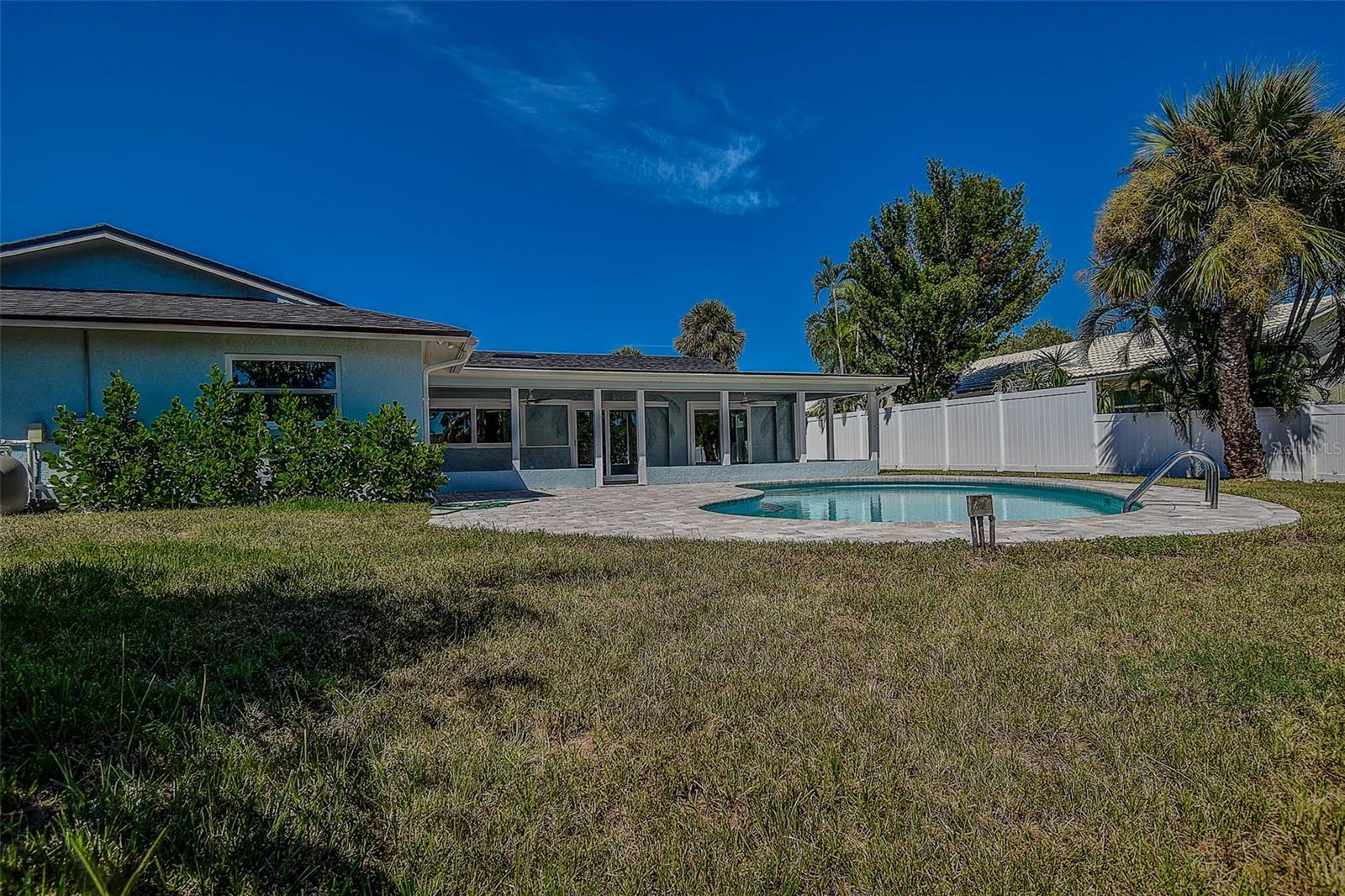 Image 7 of 44 For 4568 40th Street S