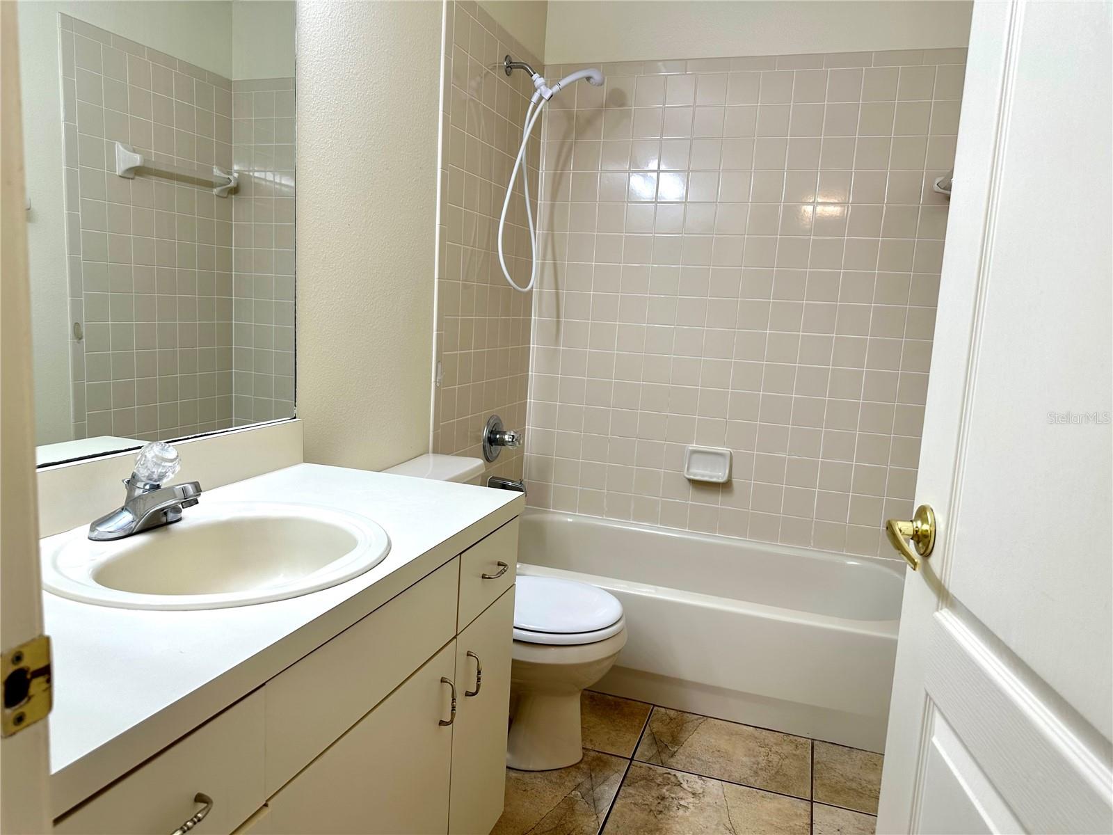 Listing photo id 18 for 4416 Redcoat Drive