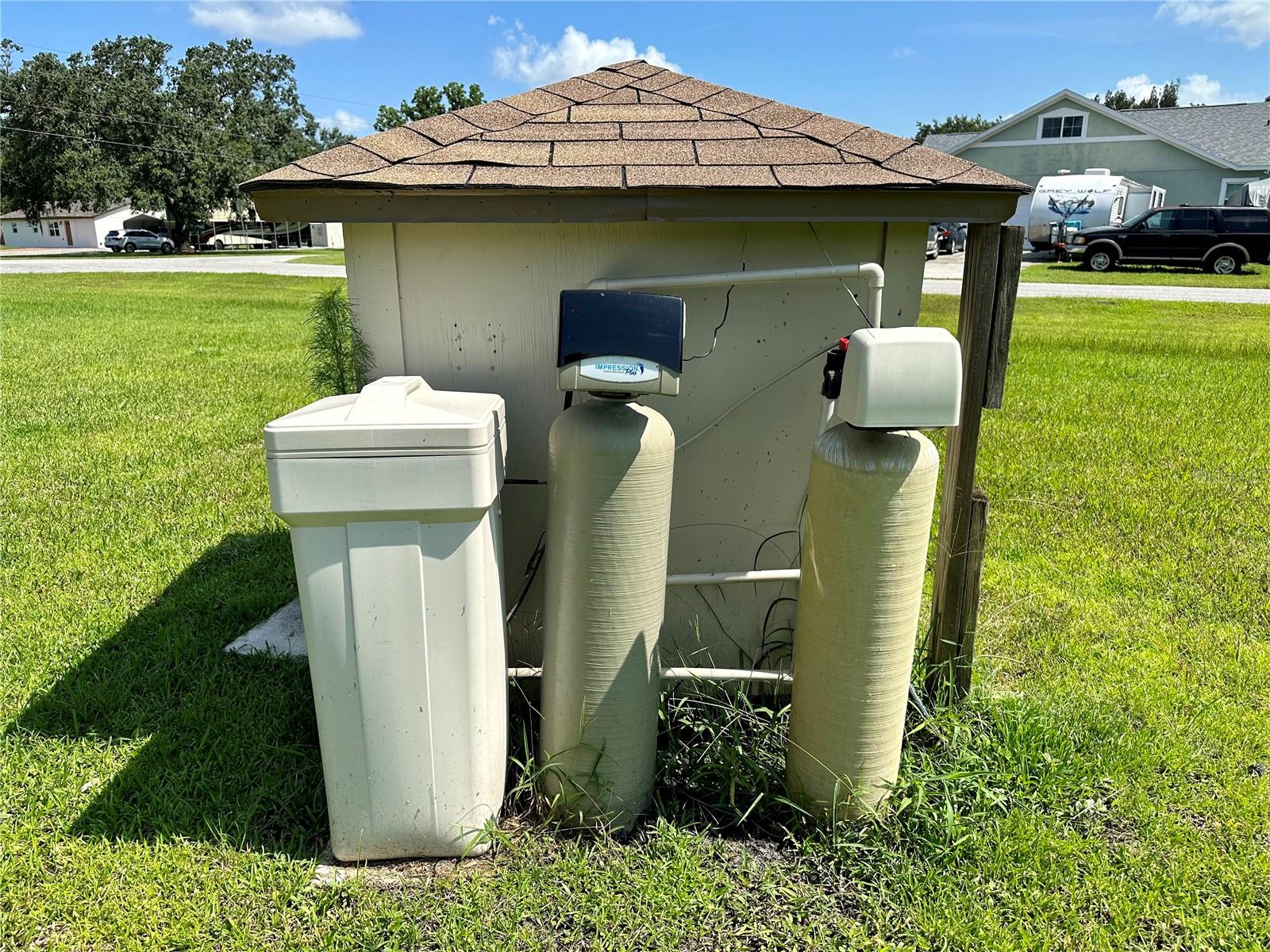 Listing photo id 27 for 4416 Redcoat Drive