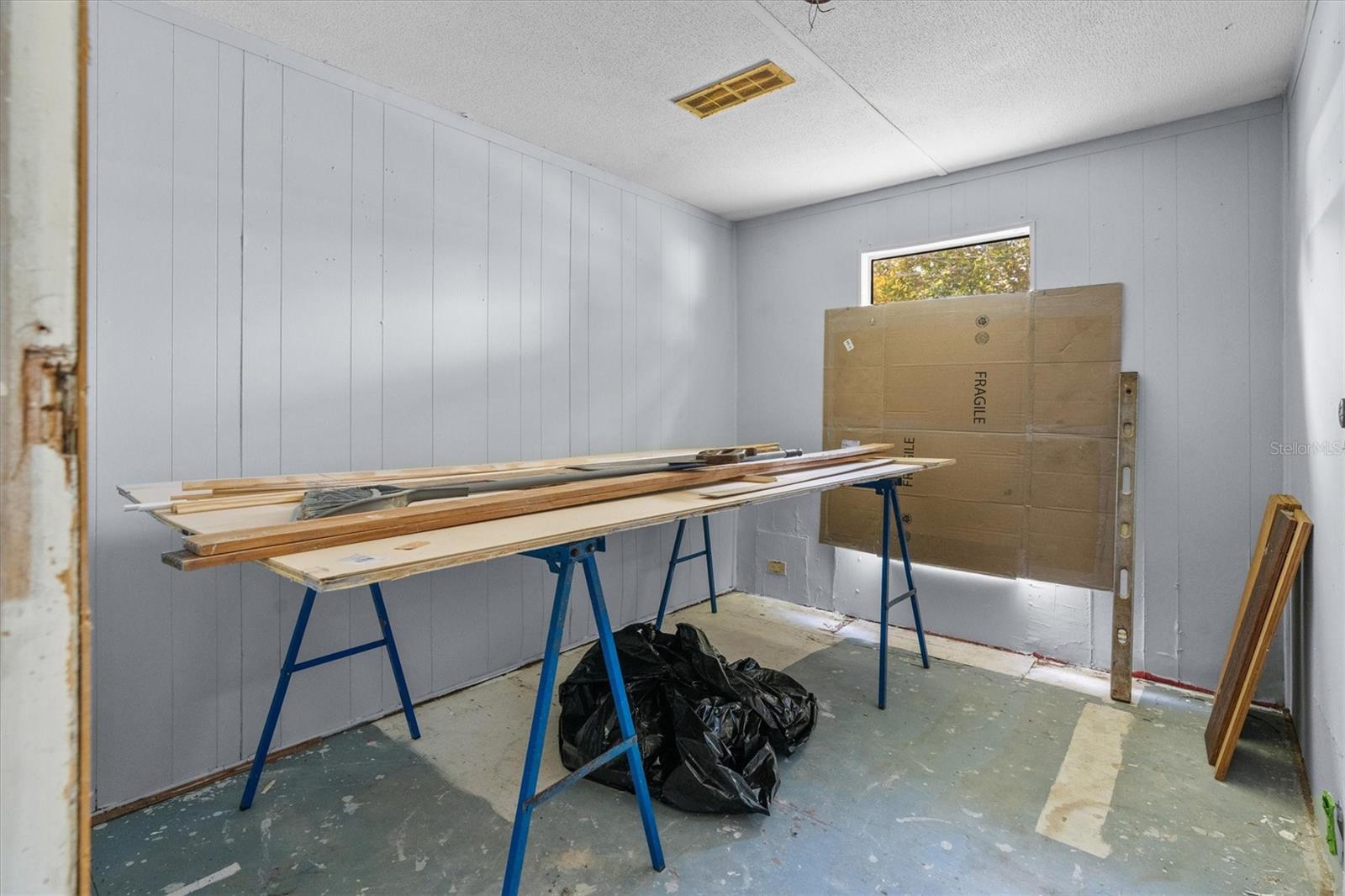 Image 18 of 21 For 636 3rd Street