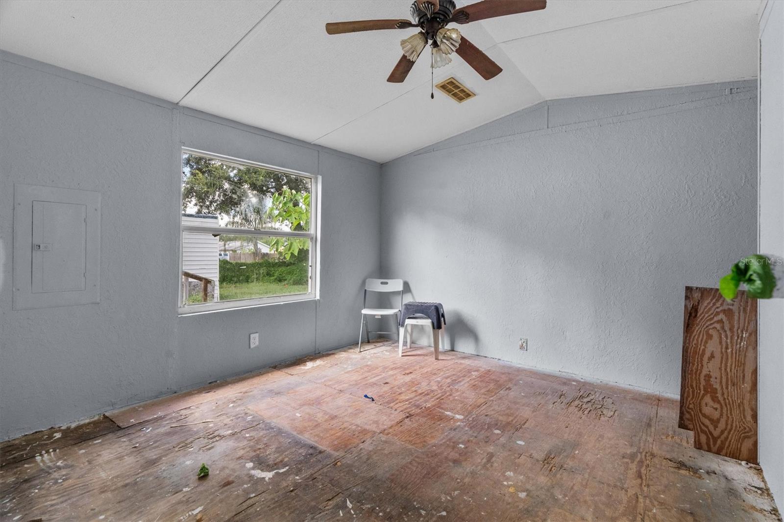 Image 21 of 21 For 636 3rd Street