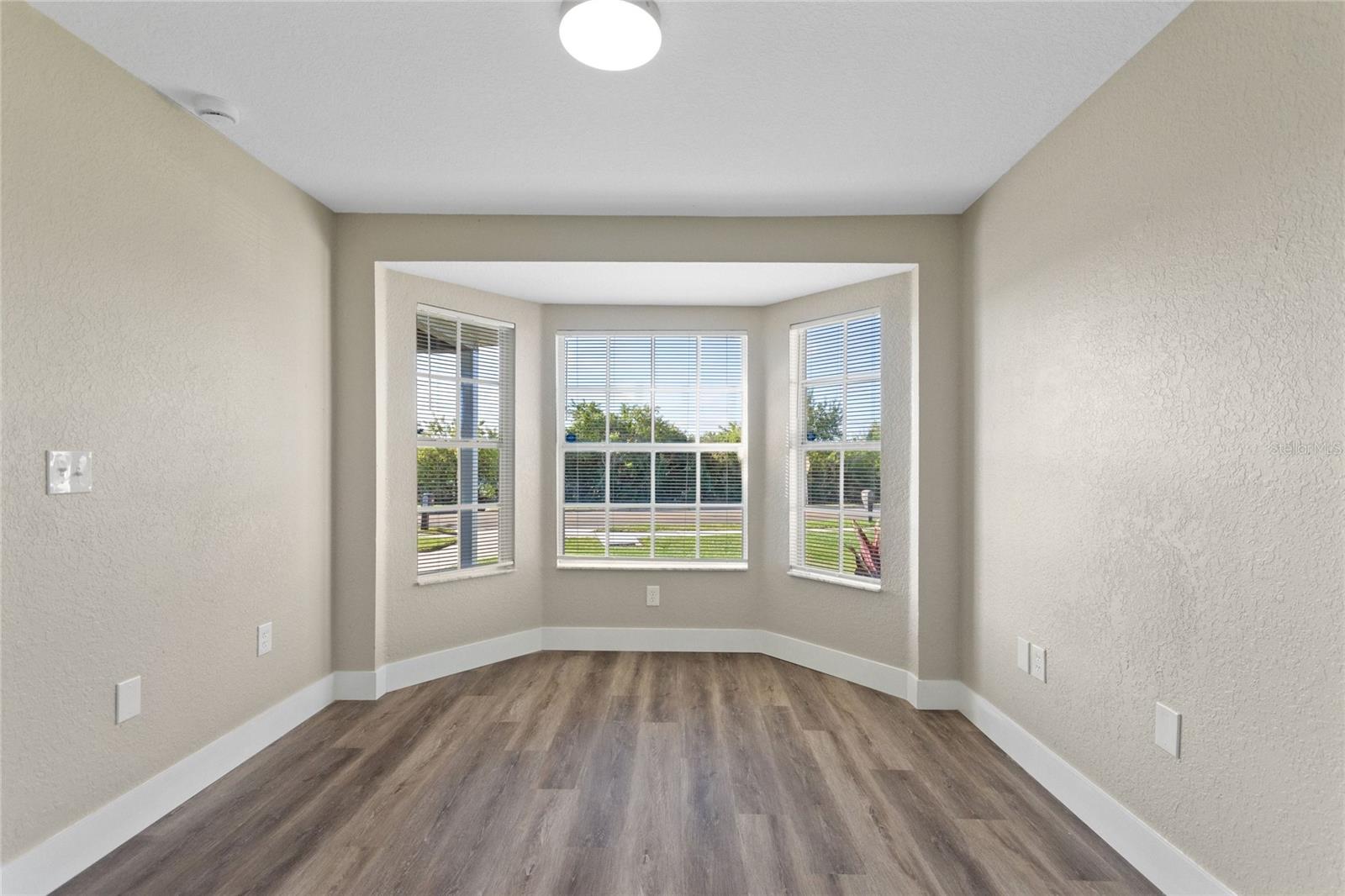 Image 14 of 36 For 2416 Crystal Lake Drive