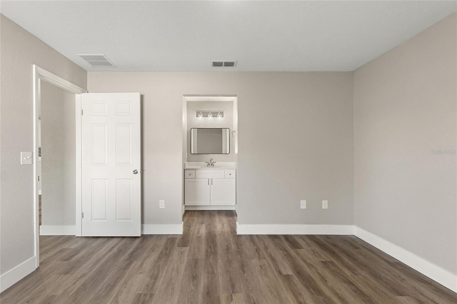 Image 20 of 36 For 2416 Crystal Lake Drive