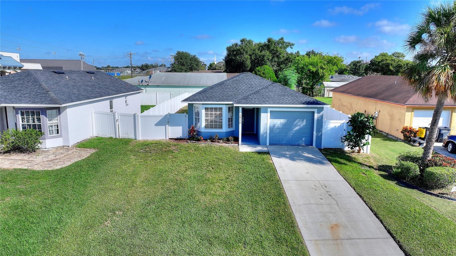 Image 4 of 36 For 2416 Crystal Lake Drive