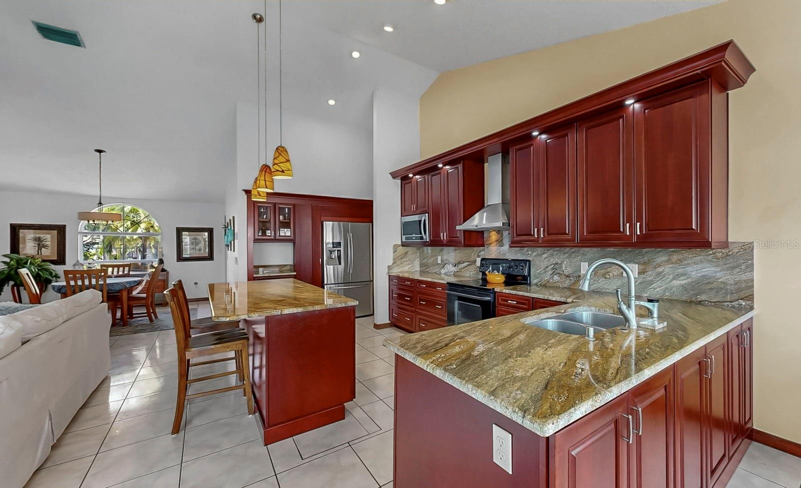 Image 14 of 44 For 3608 Cresta Court