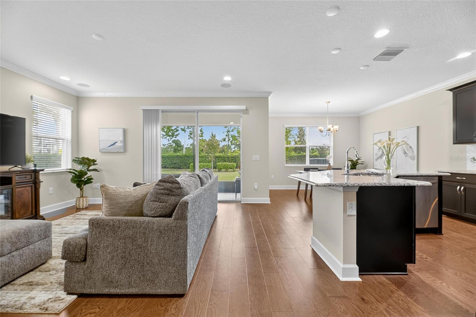 Image 14 of 76 For 5534 Silver Sun Drive