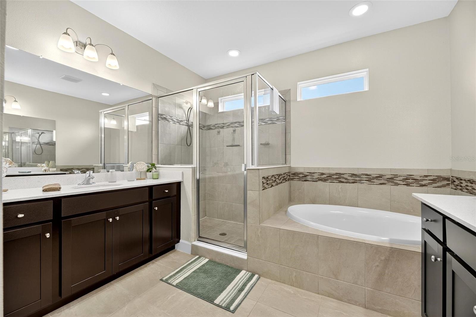 Image 29 of 76 For 5534 Silver Sun Drive