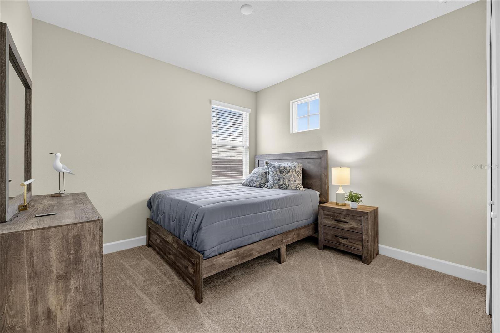 Image 36 of 76 For 5534 Silver Sun Drive