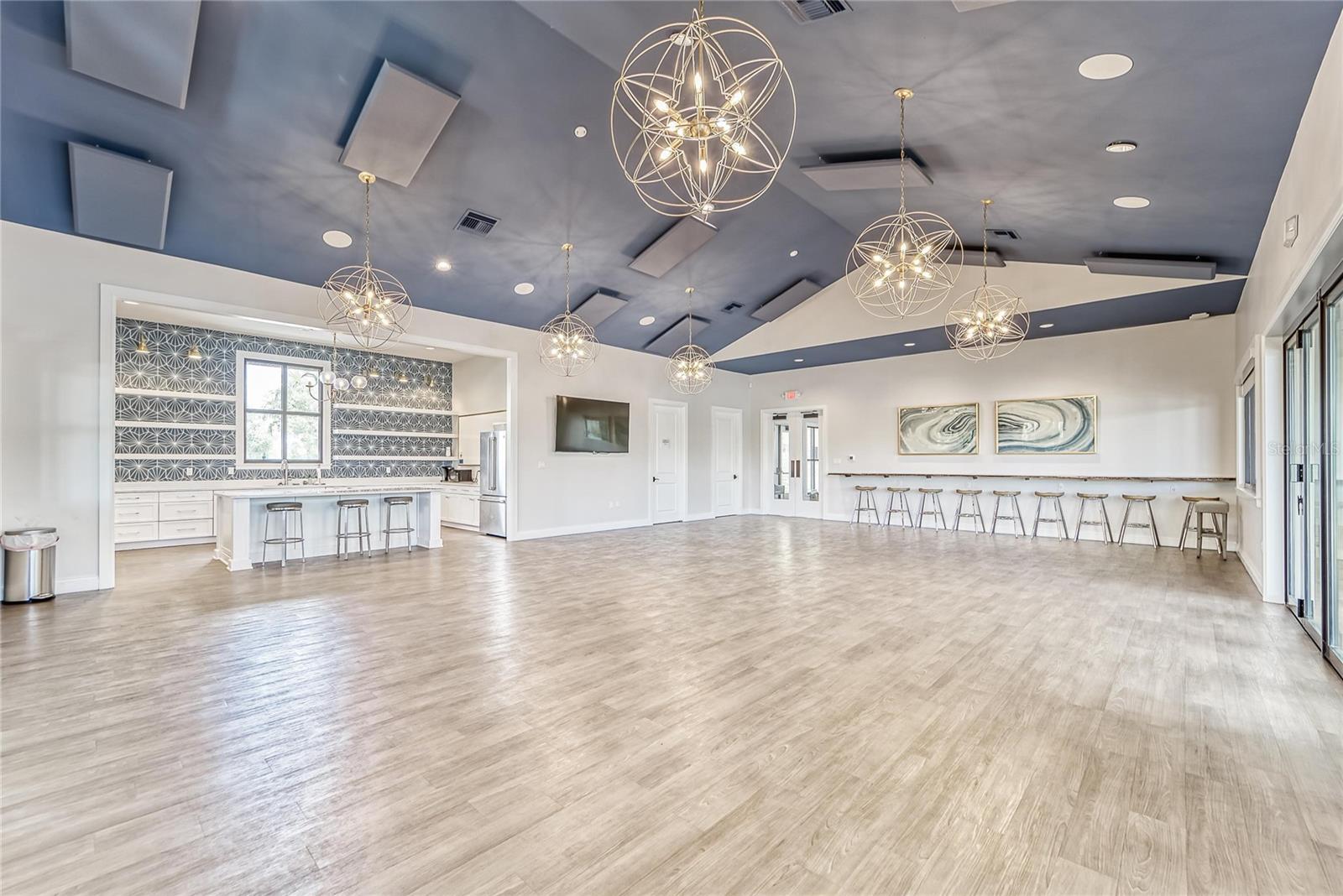 Image 75 of 76 For 5534 Silver Sun Drive