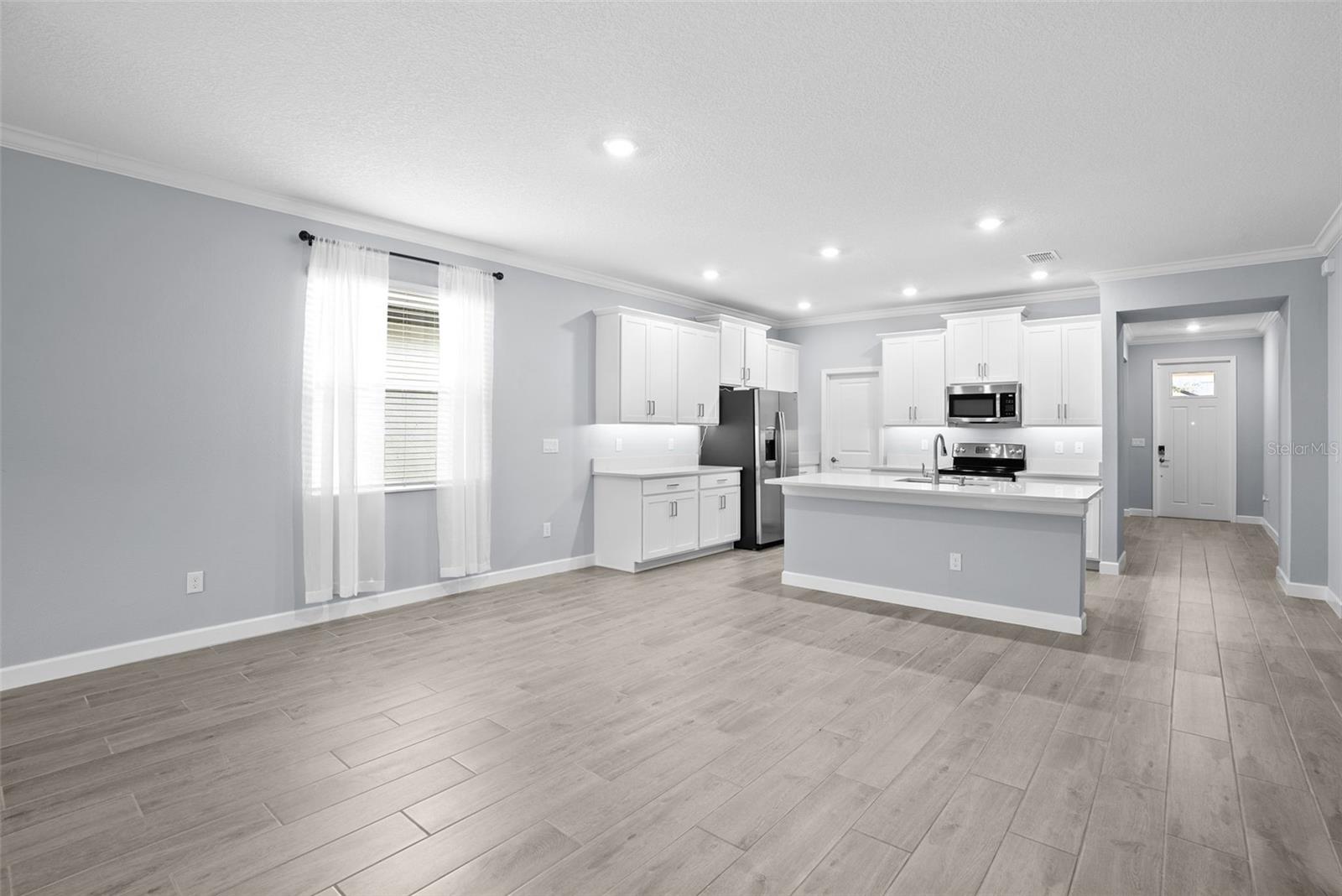 Image 18 of 54 For 16819 Shell Bay Drive