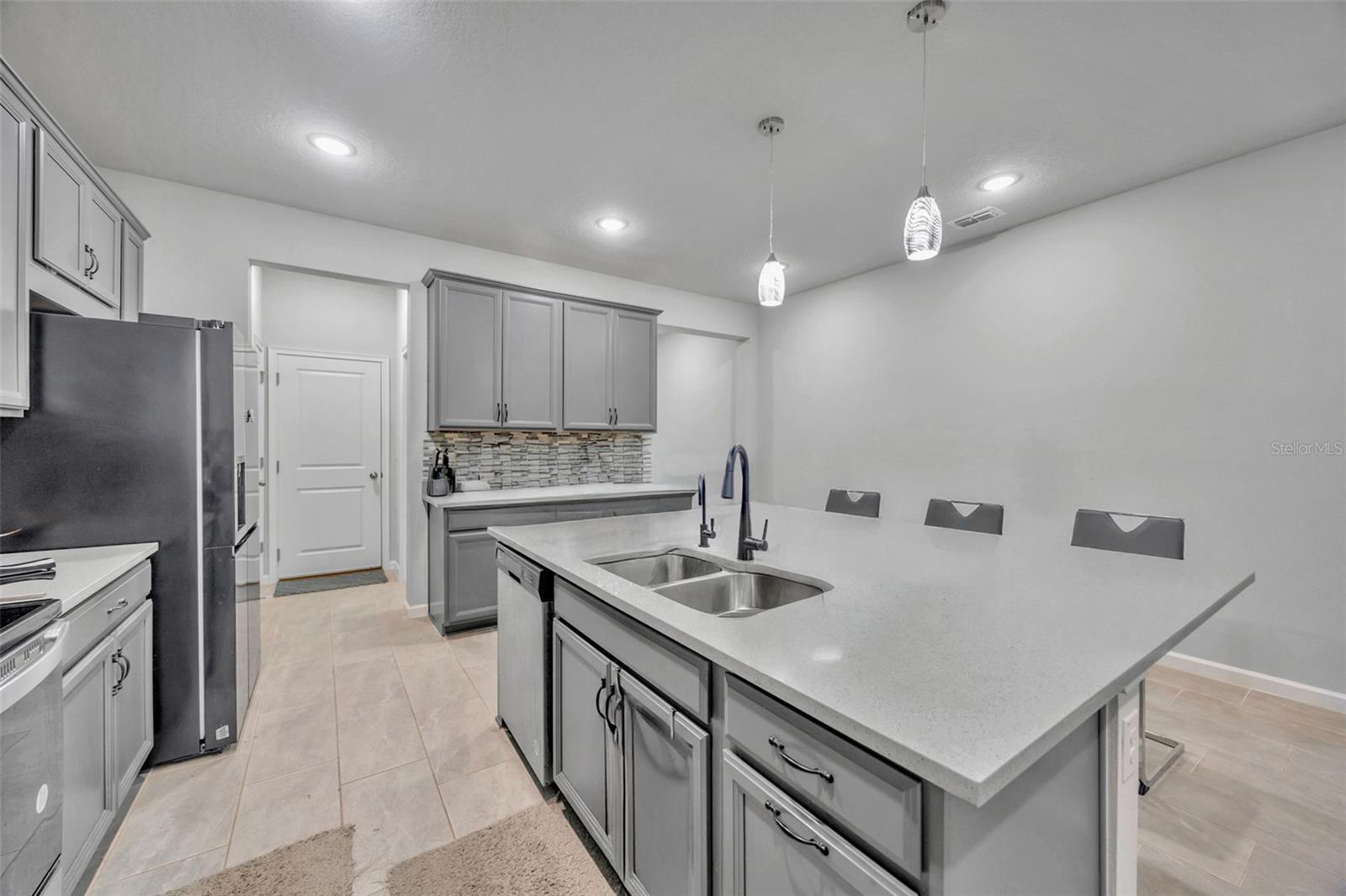 Image 10 of 33 For 2595 Everglade Way