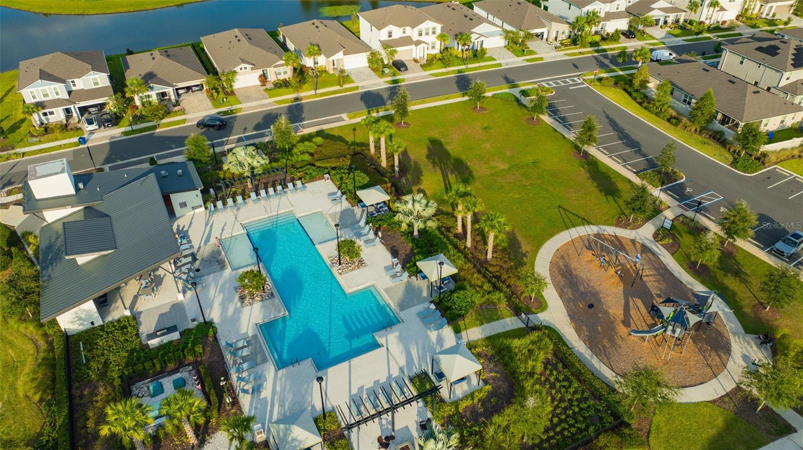 Image 32 of 33 For 2595 Everglade Way