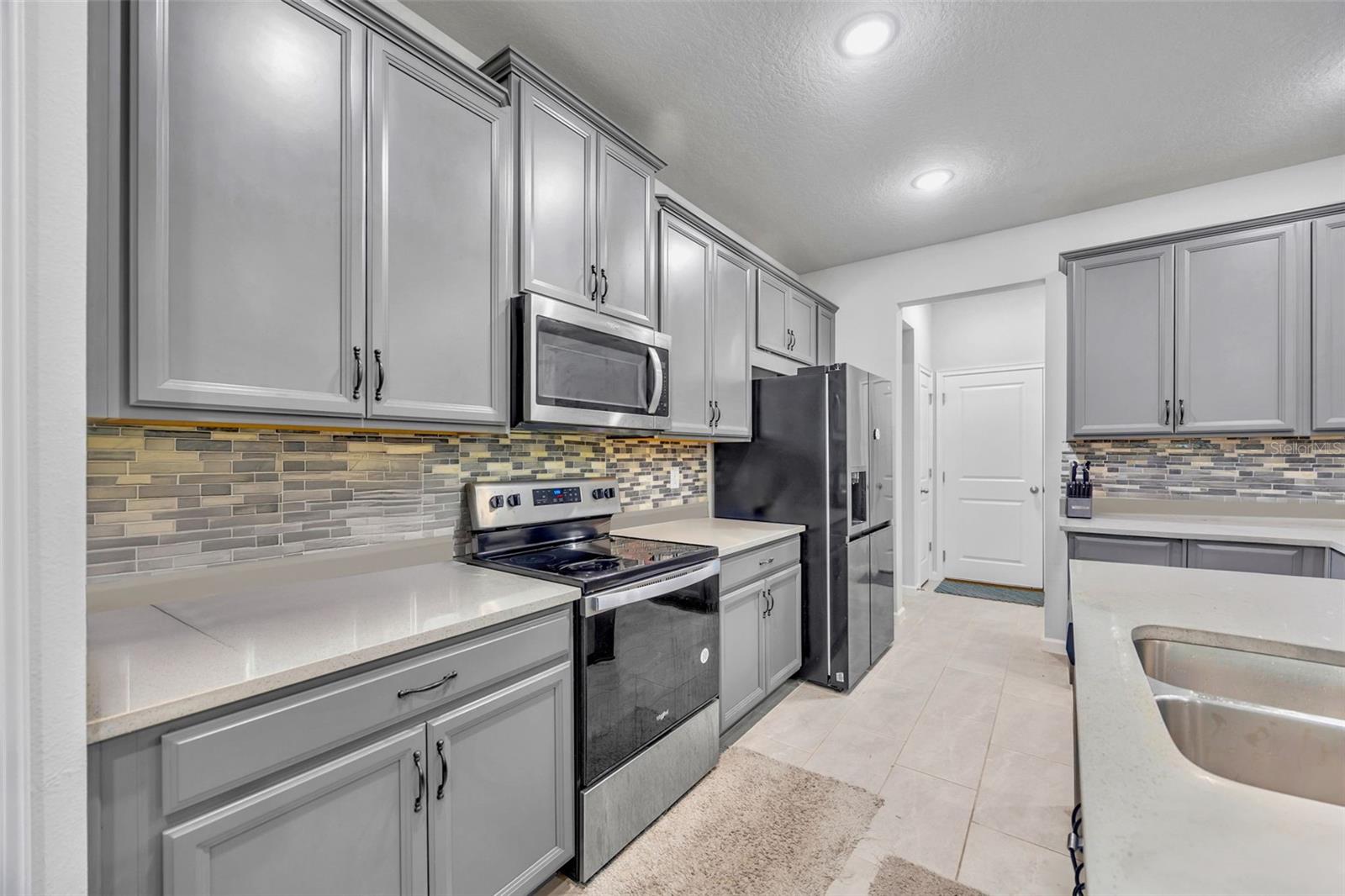 Image 9 of 33 For 2595 Everglade Way