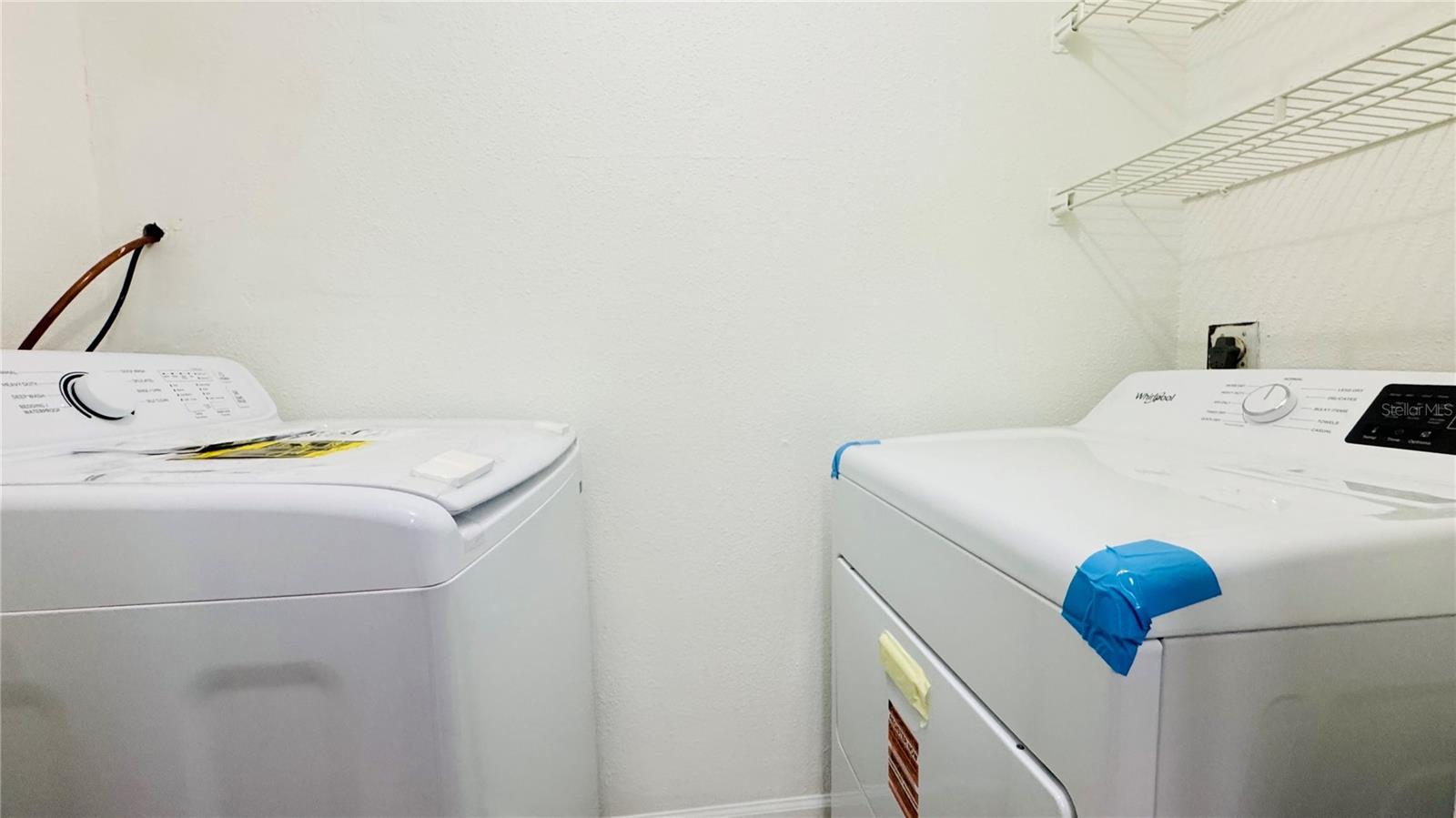 Image 9 of 30 For 2915 Winkler Avenue 811